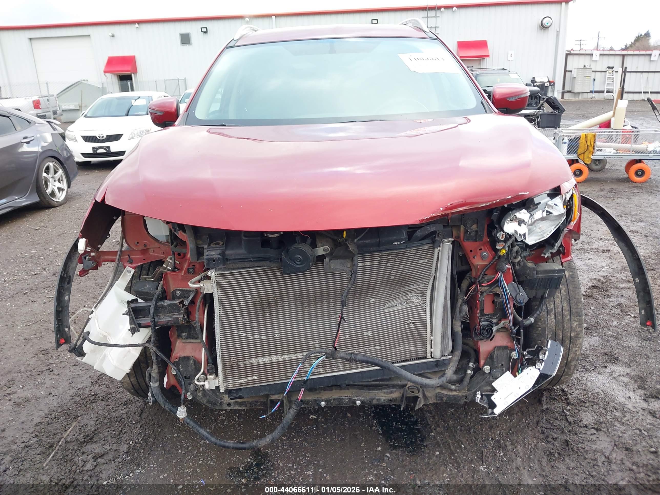 NISSAN ROGUE image 6