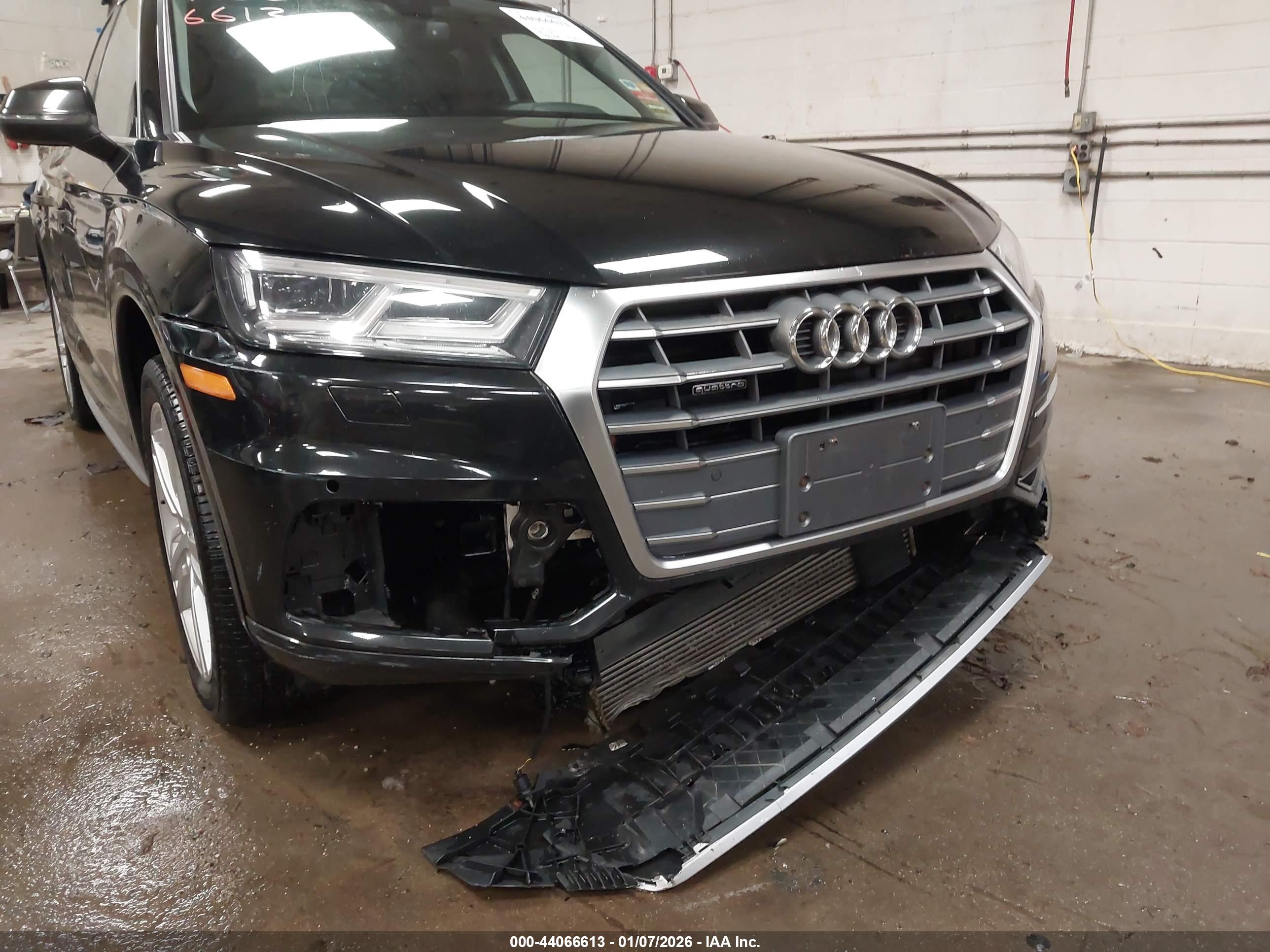 AUDI Q5 image 6