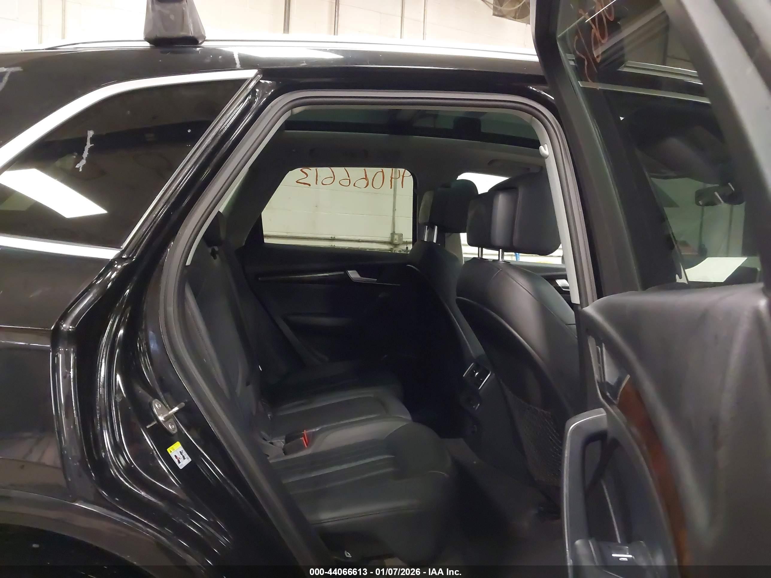 AUDI Q5 image 8