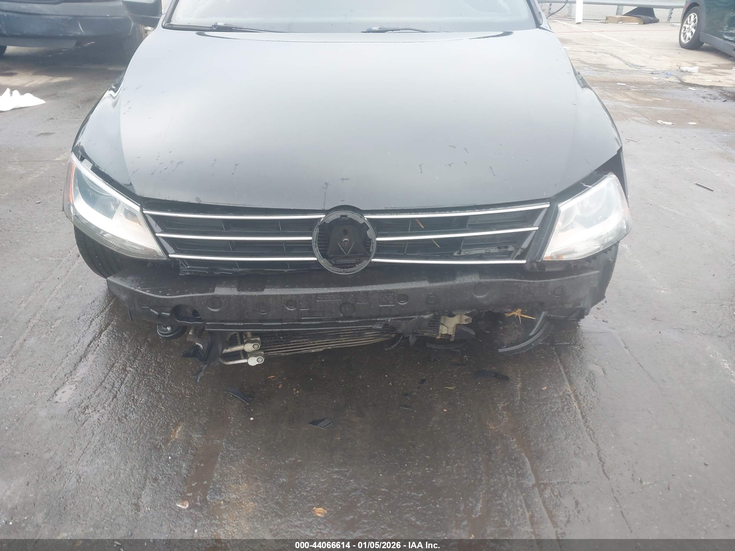 VOLKSWAGEN JETTA image 6