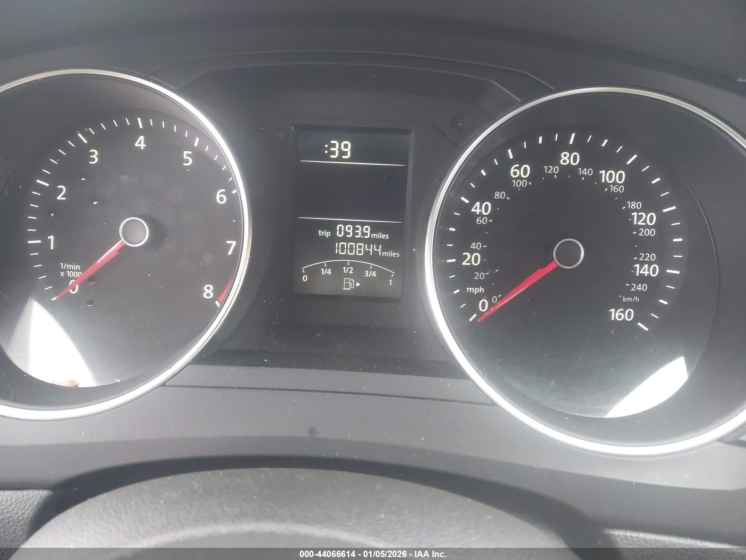 VOLKSWAGEN JETTA image 7