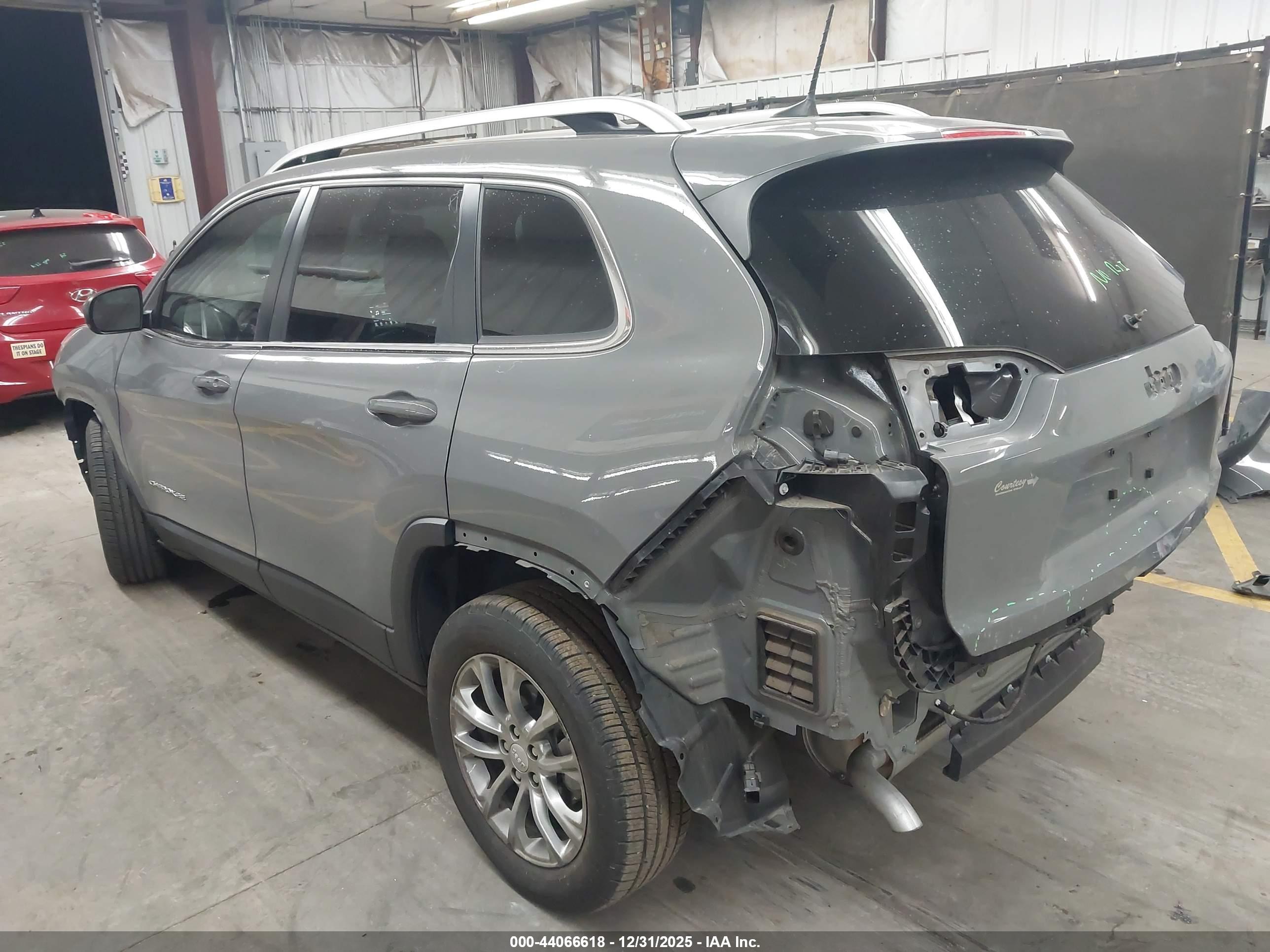 JEEP CHEROKEE image 3