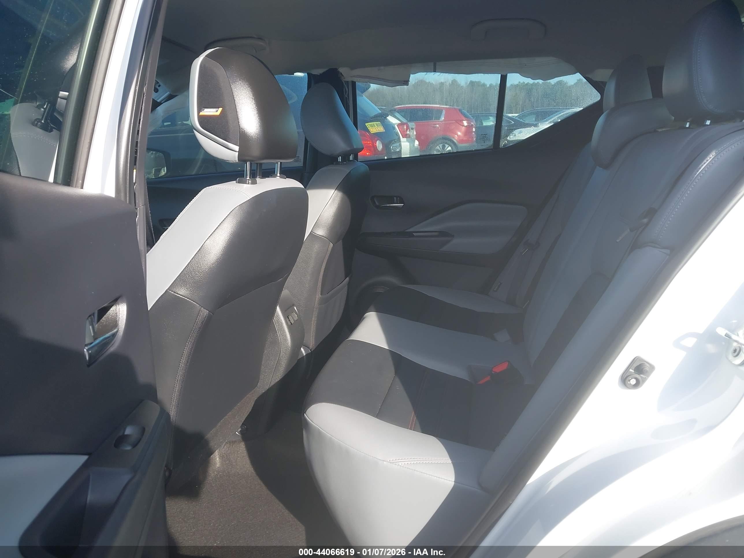 NISSAN KICKS image 8
