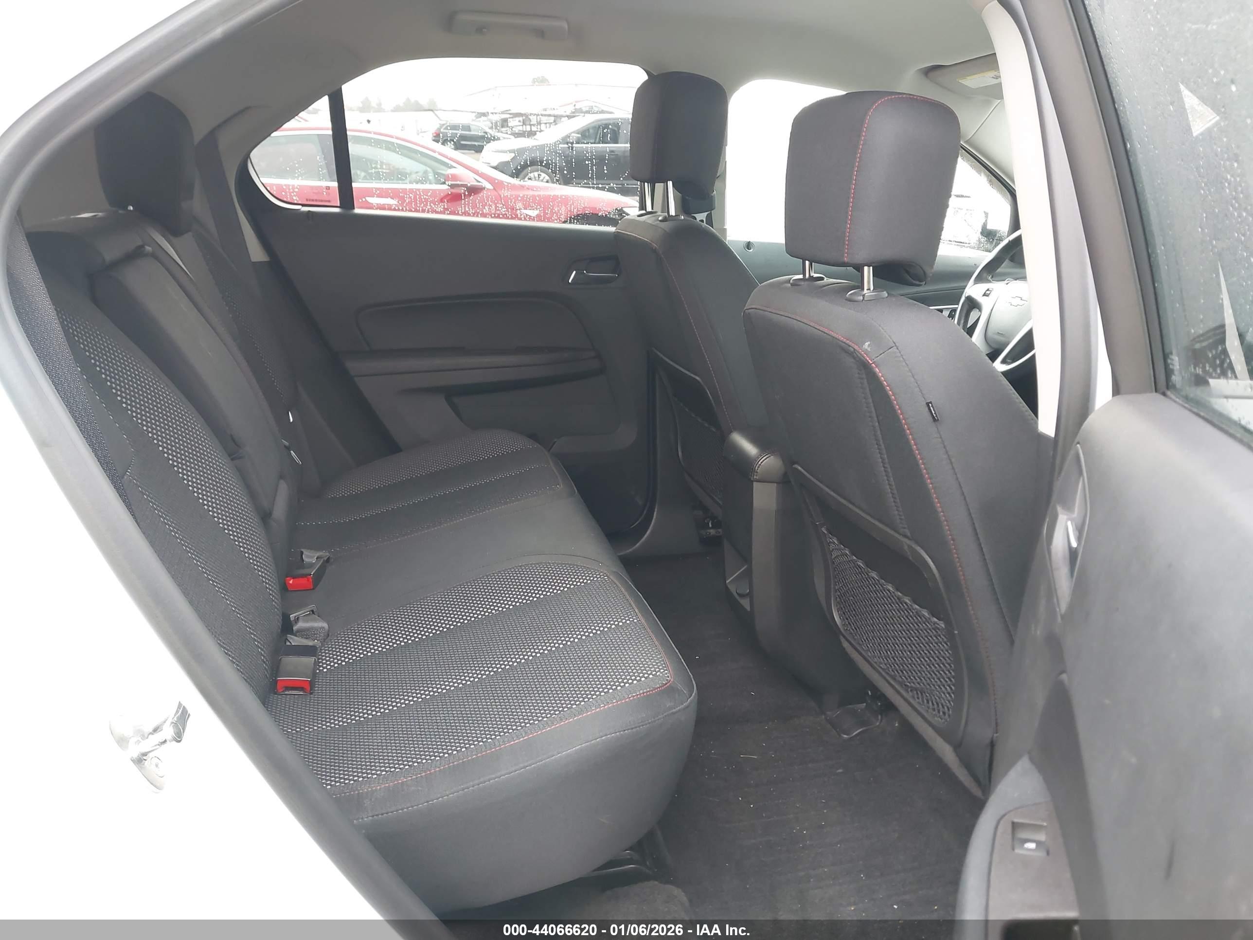 CHEVROLET EQUINOX image 8