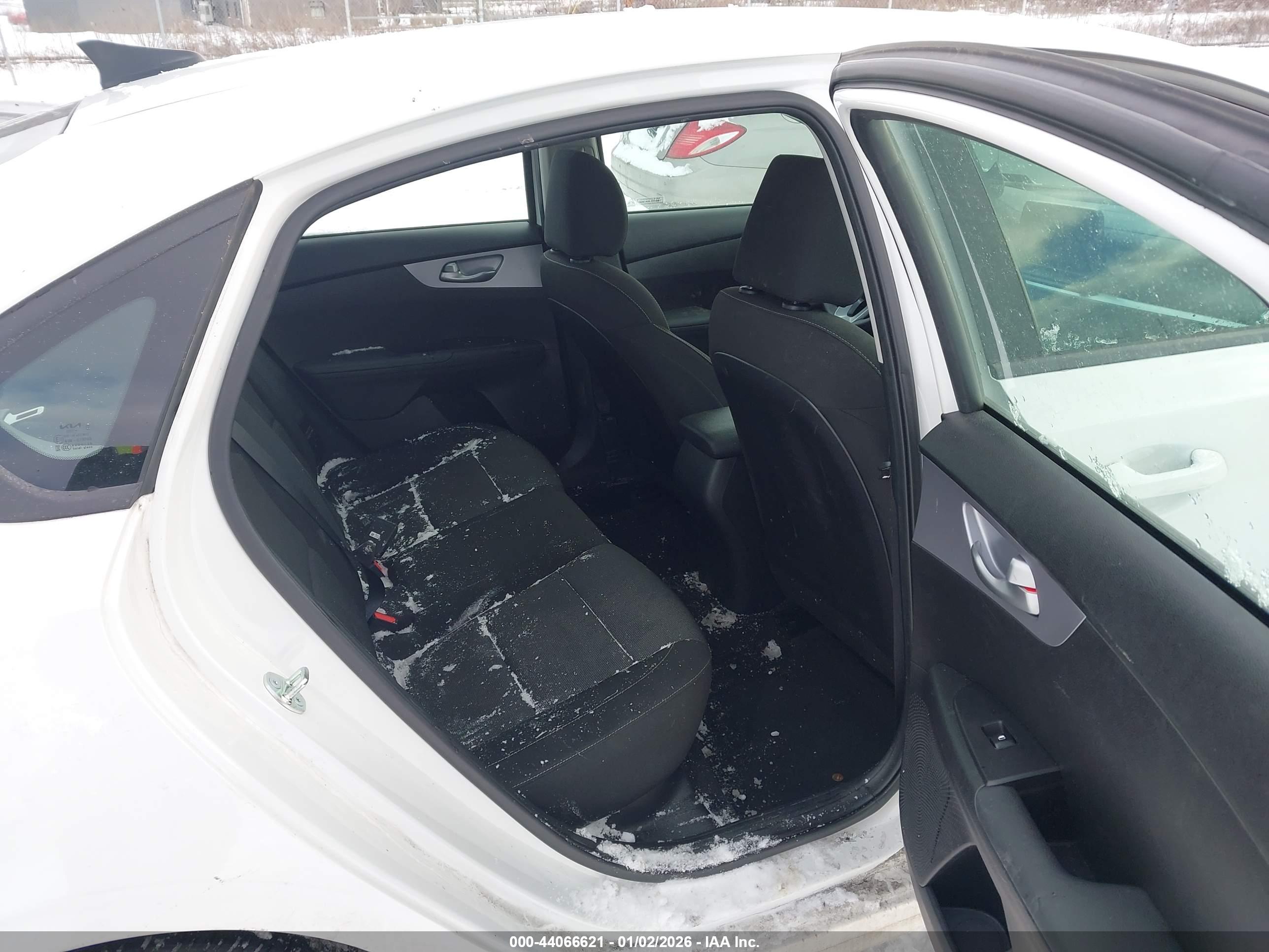KIA FORTE image 8