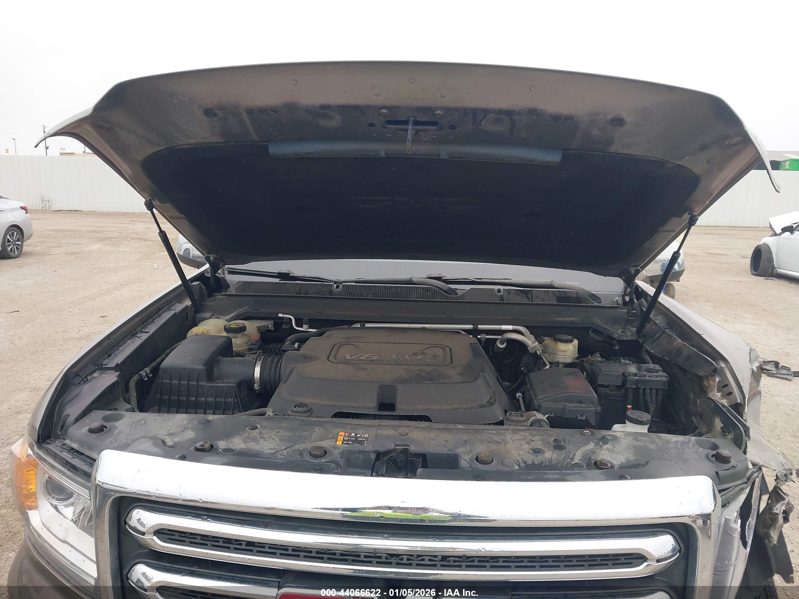 GMC CANYON image 10