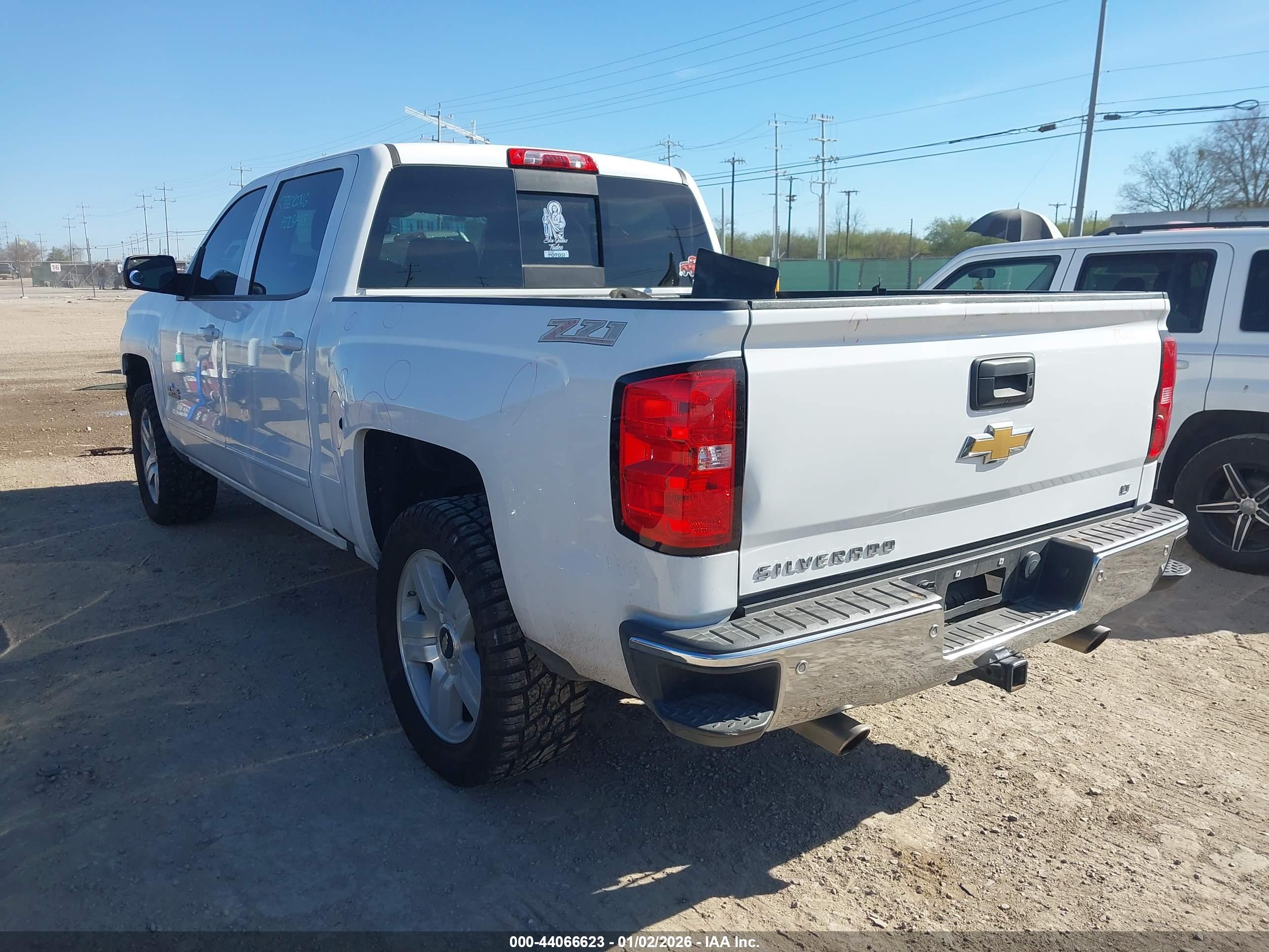 CHEVROLET SILVERADO image 3