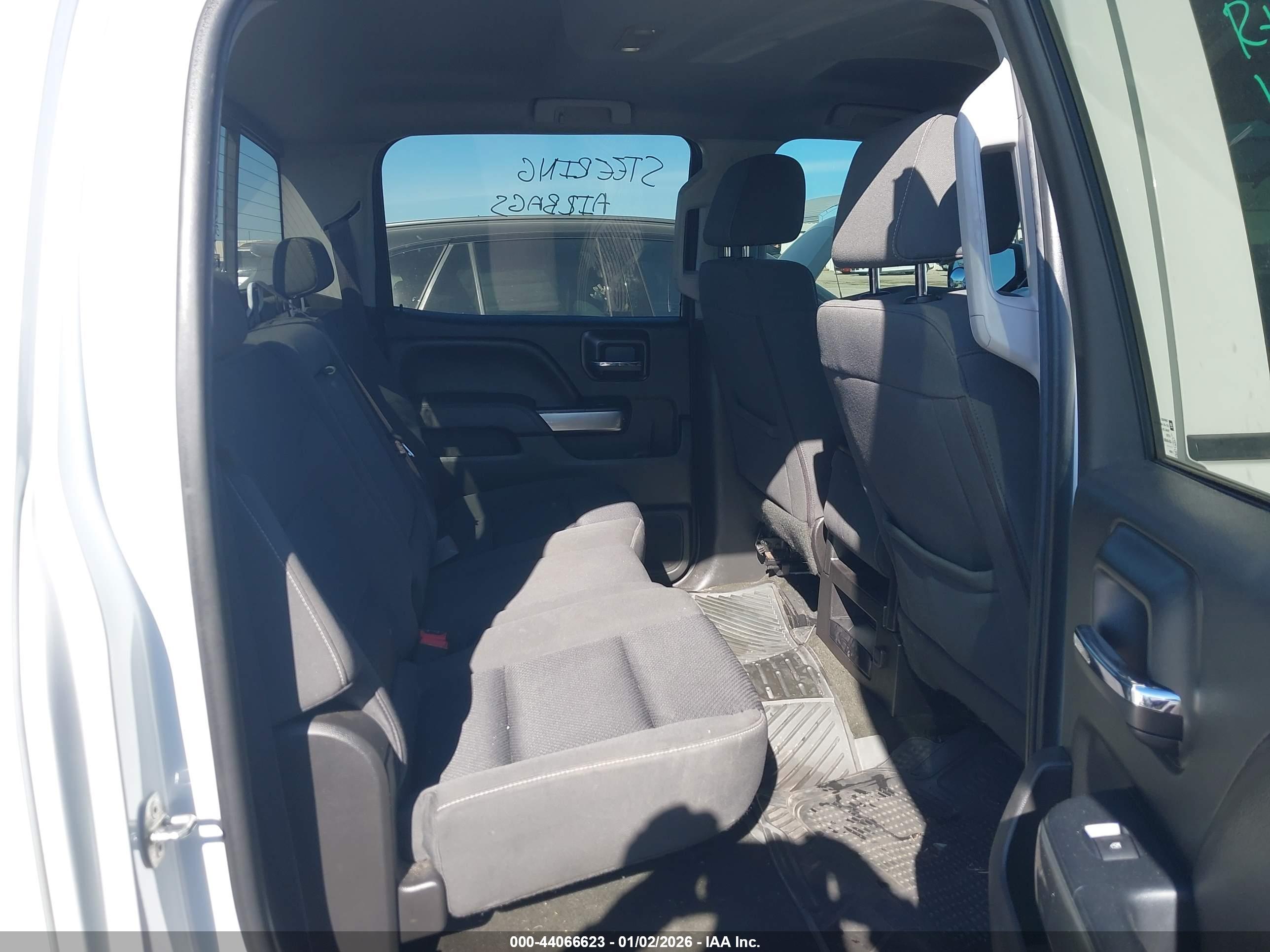 CHEVROLET SILVERADO image 8