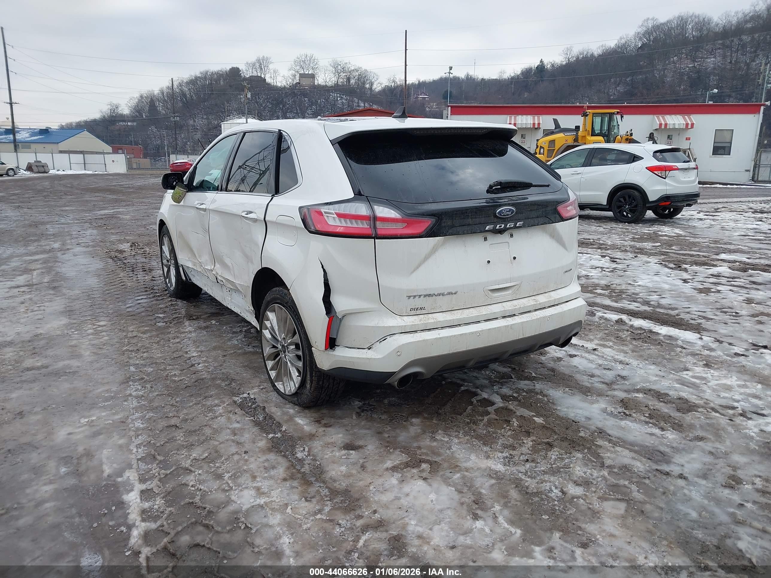 FORD EDGE image 3