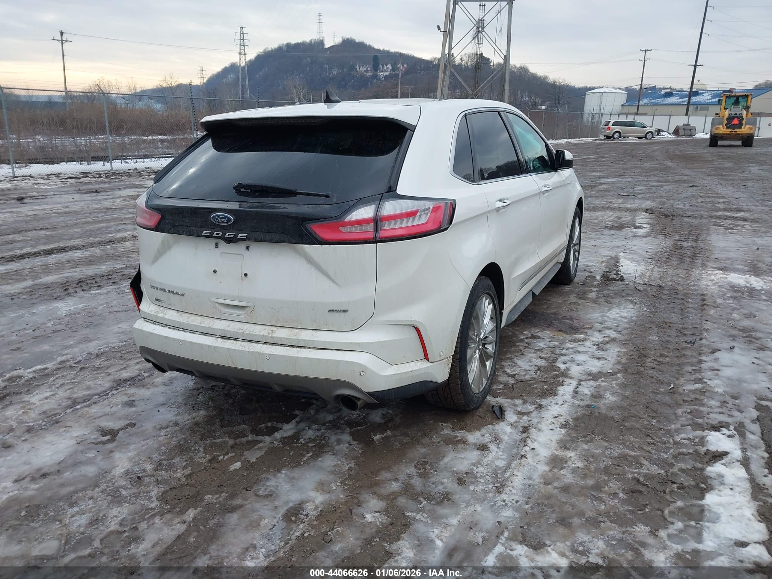 FORD EDGE image 4
