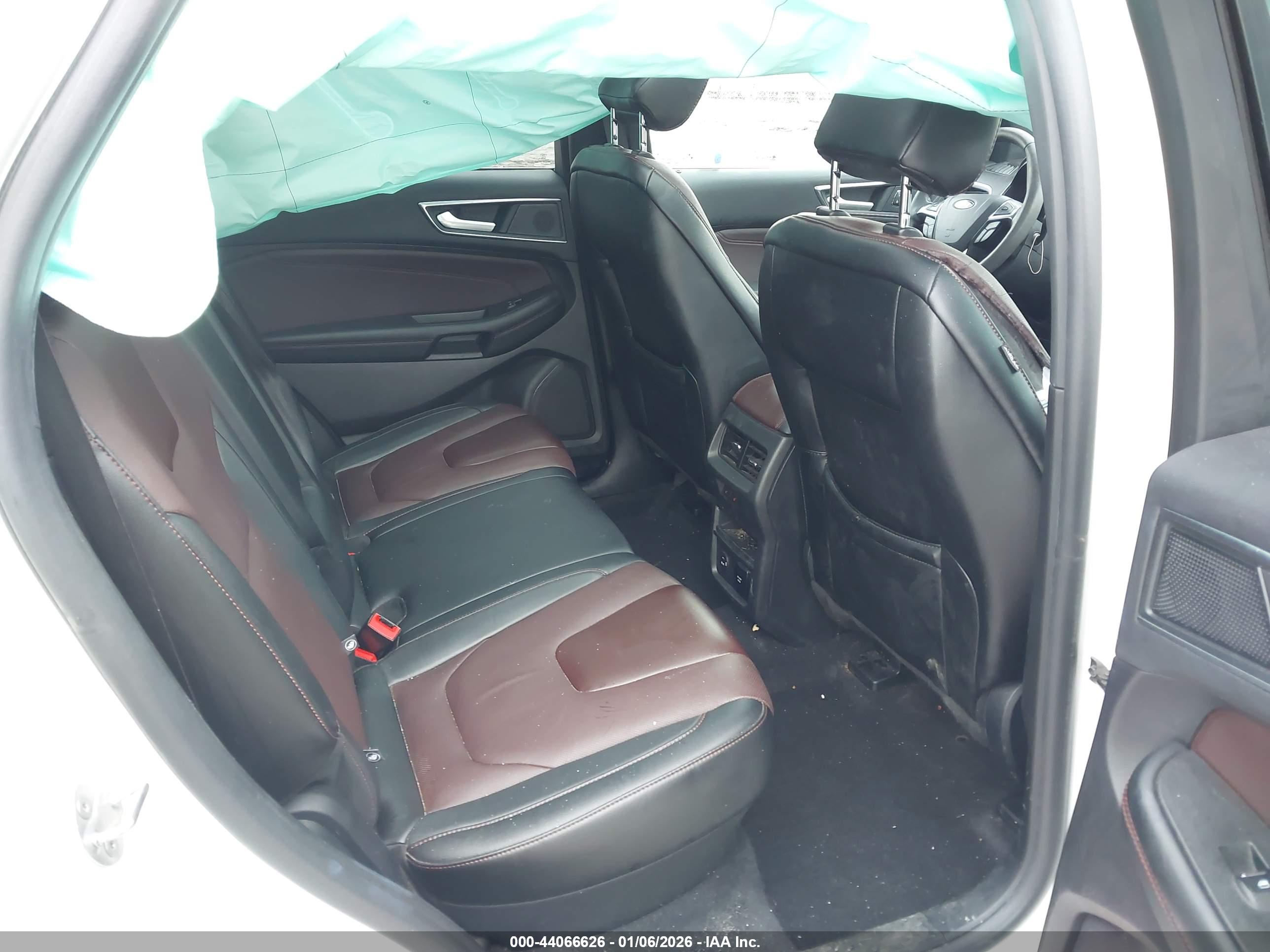 FORD EDGE image 8