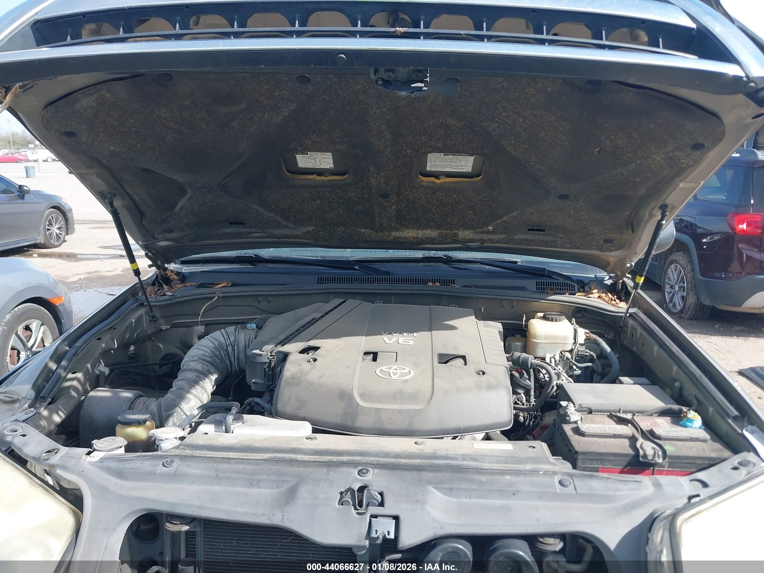 TOYOTA 4RUNNER image 10