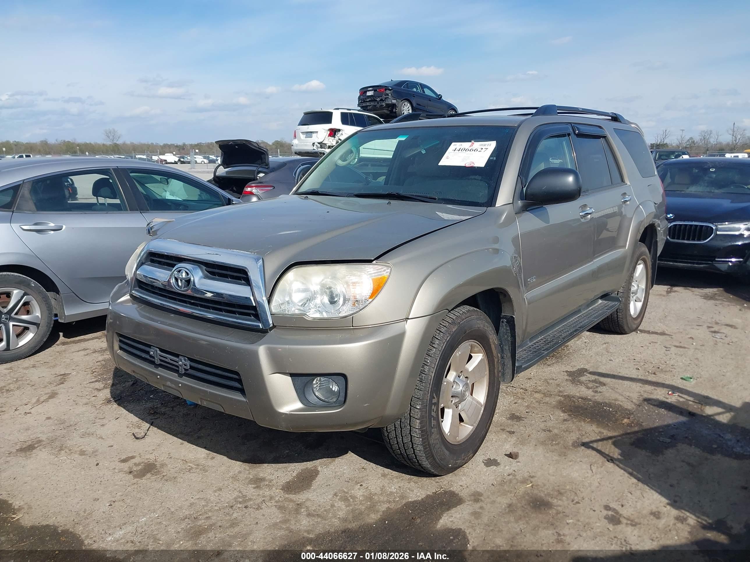 TOYOTA 4RUNNER image 2