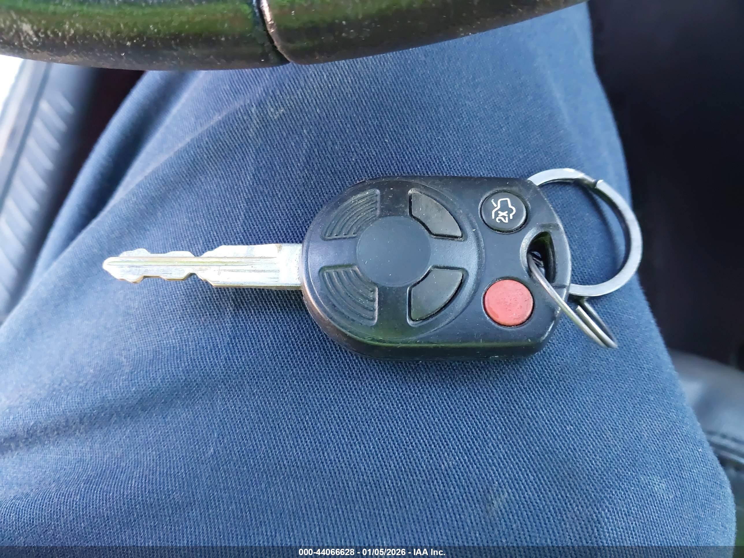 FORD ESCAPE image 11