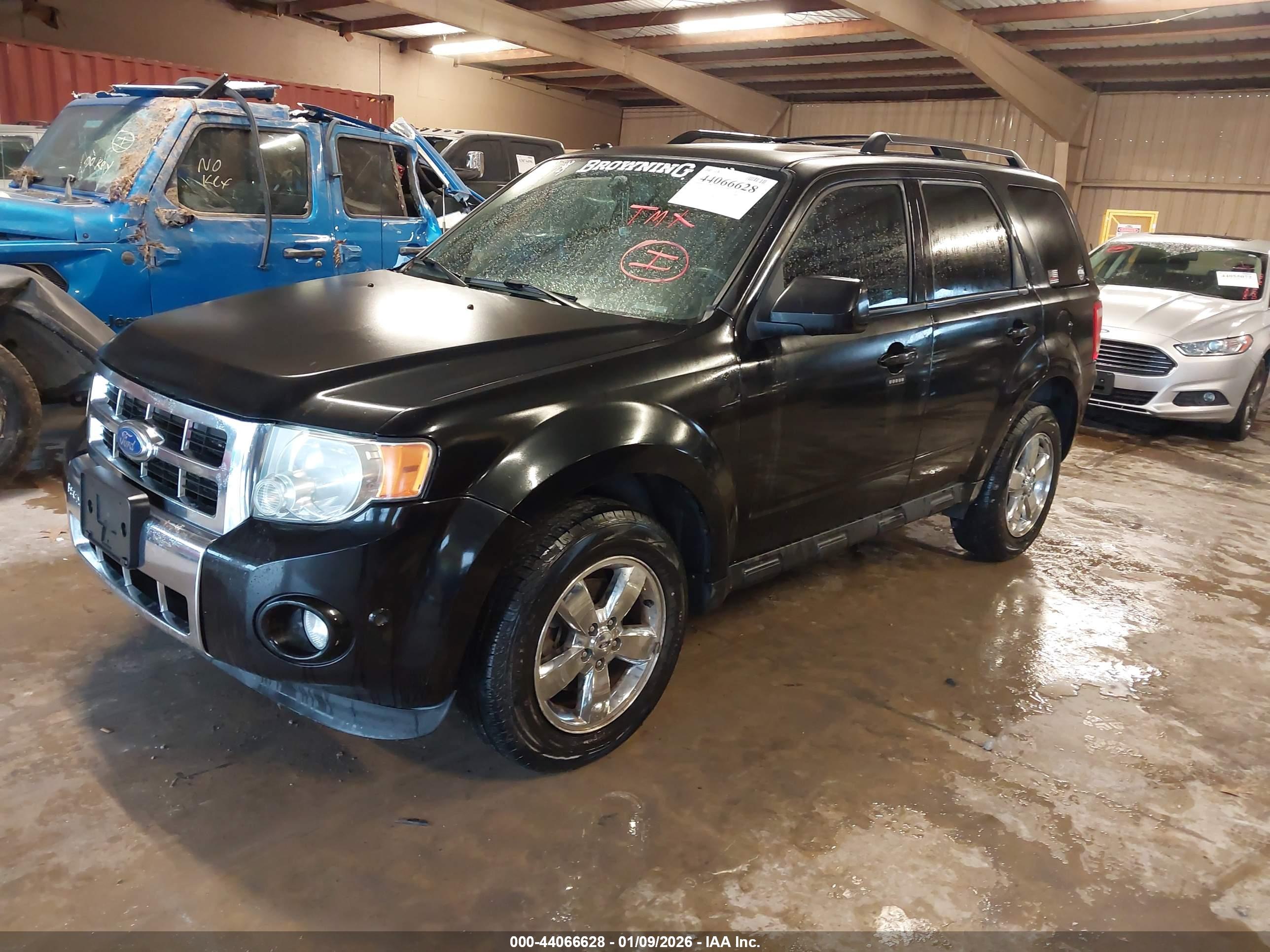 FORD ESCAPE image 2