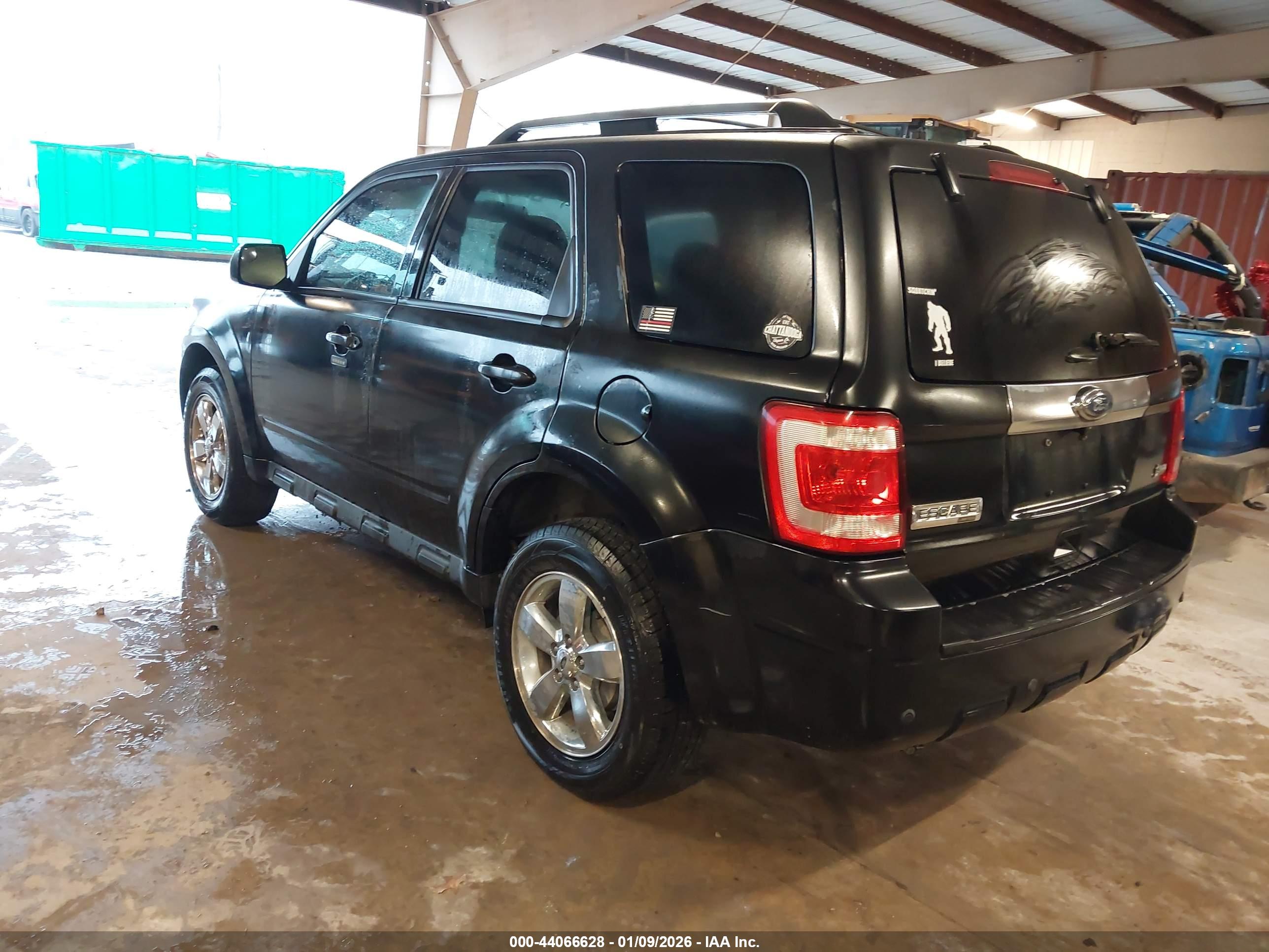 FORD ESCAPE image 3