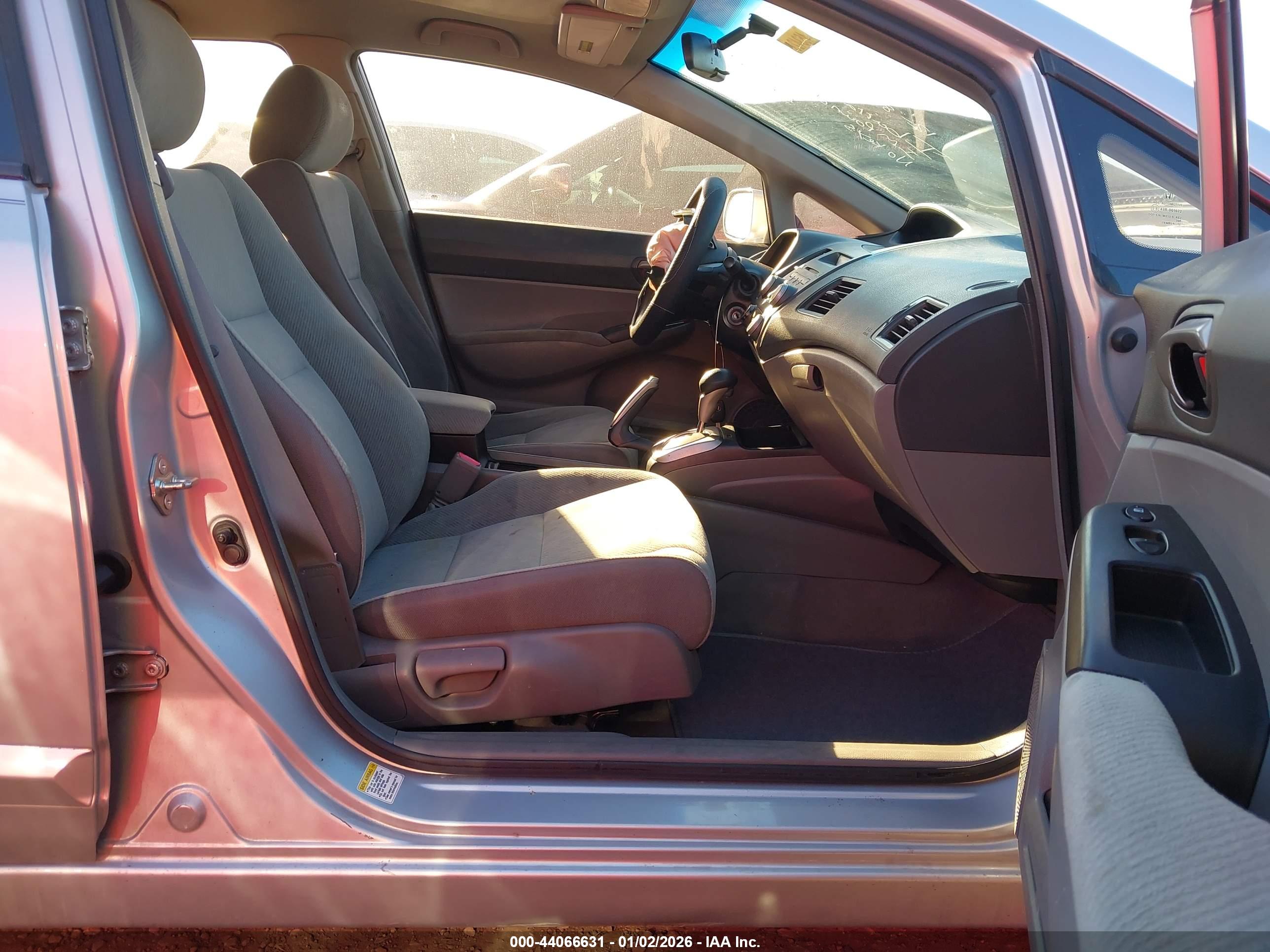 HONDA CIVIC image 5