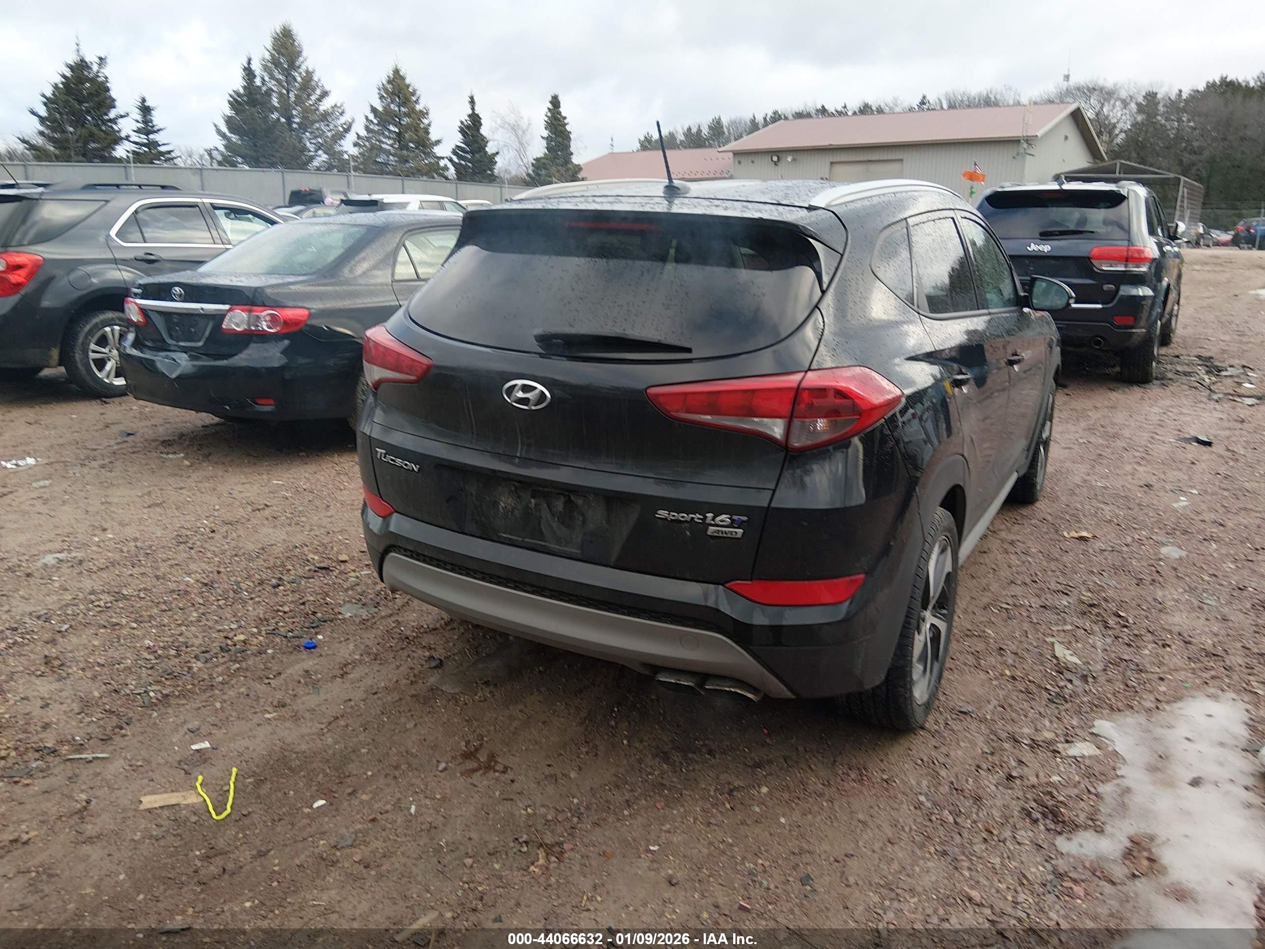 HYUNDAI TUCSON image 4