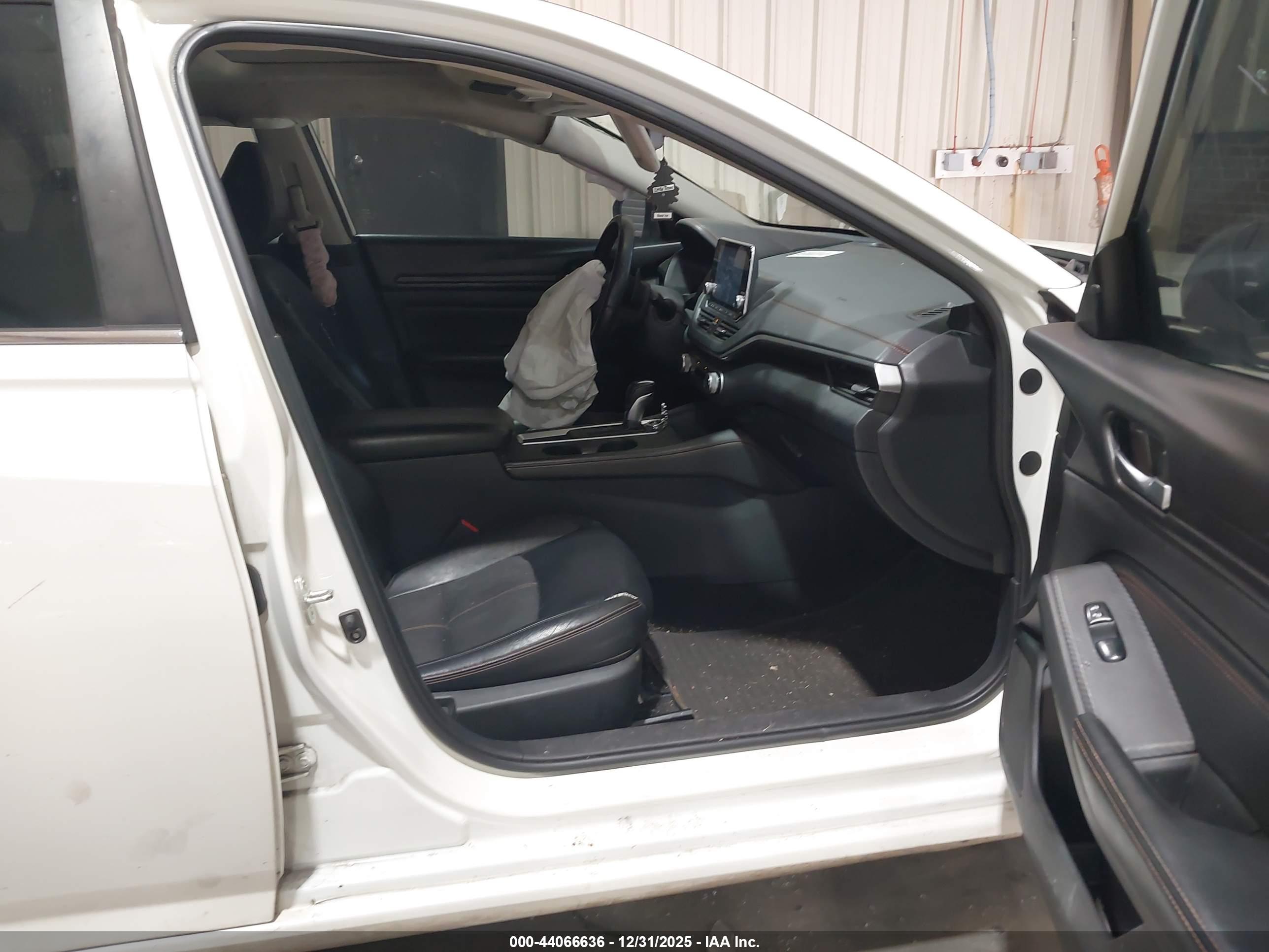 NISSAN ALTIMA image 5