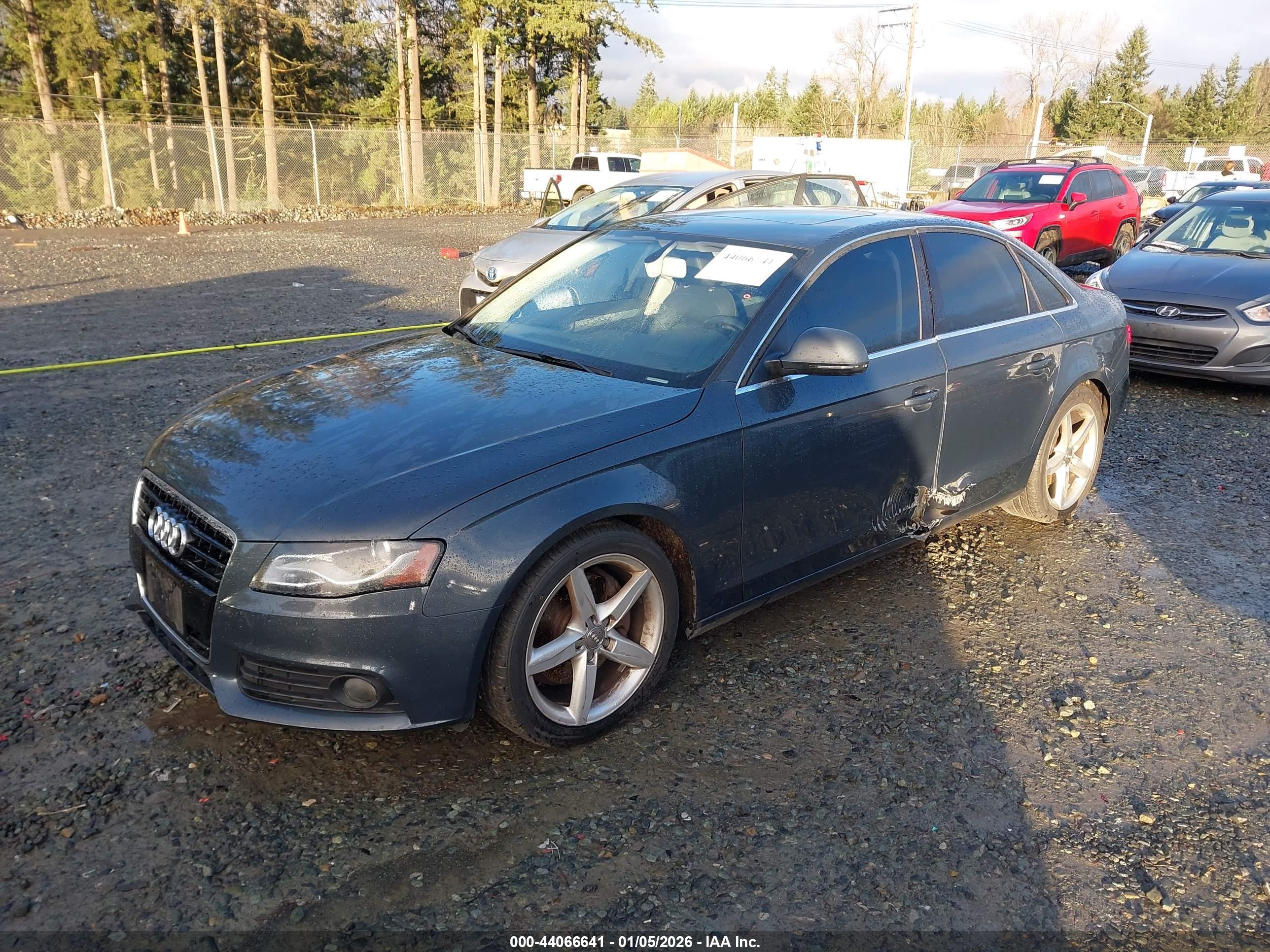 AUDI A4 image 2