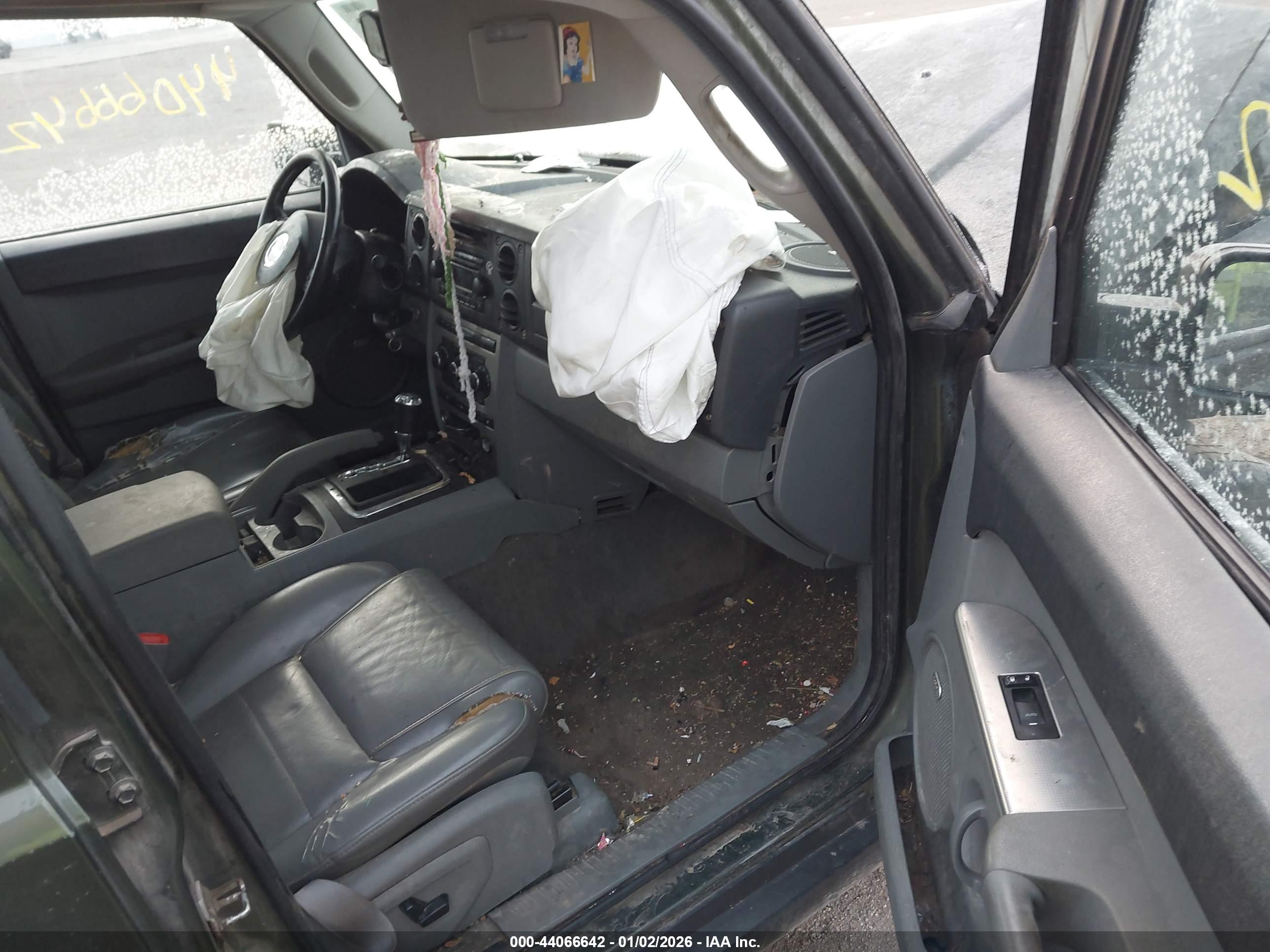 JEEP COMMANDER image 5
