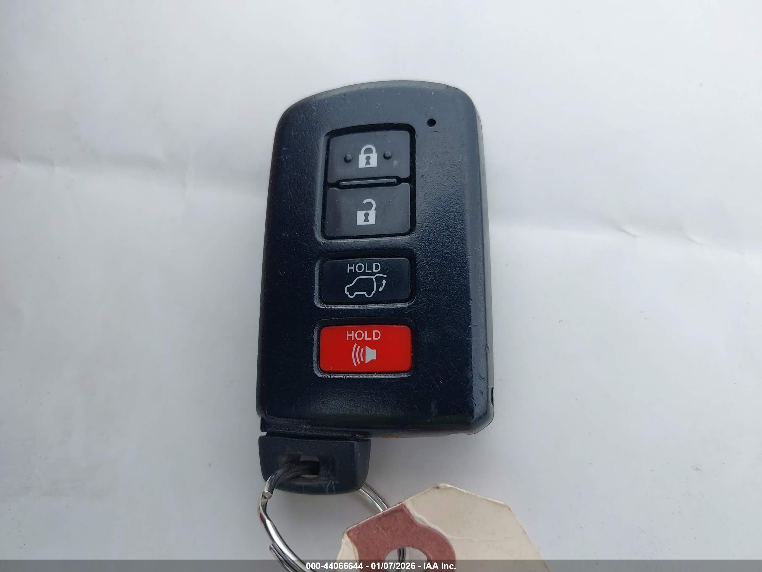 TOYOTA RAV4 image 11