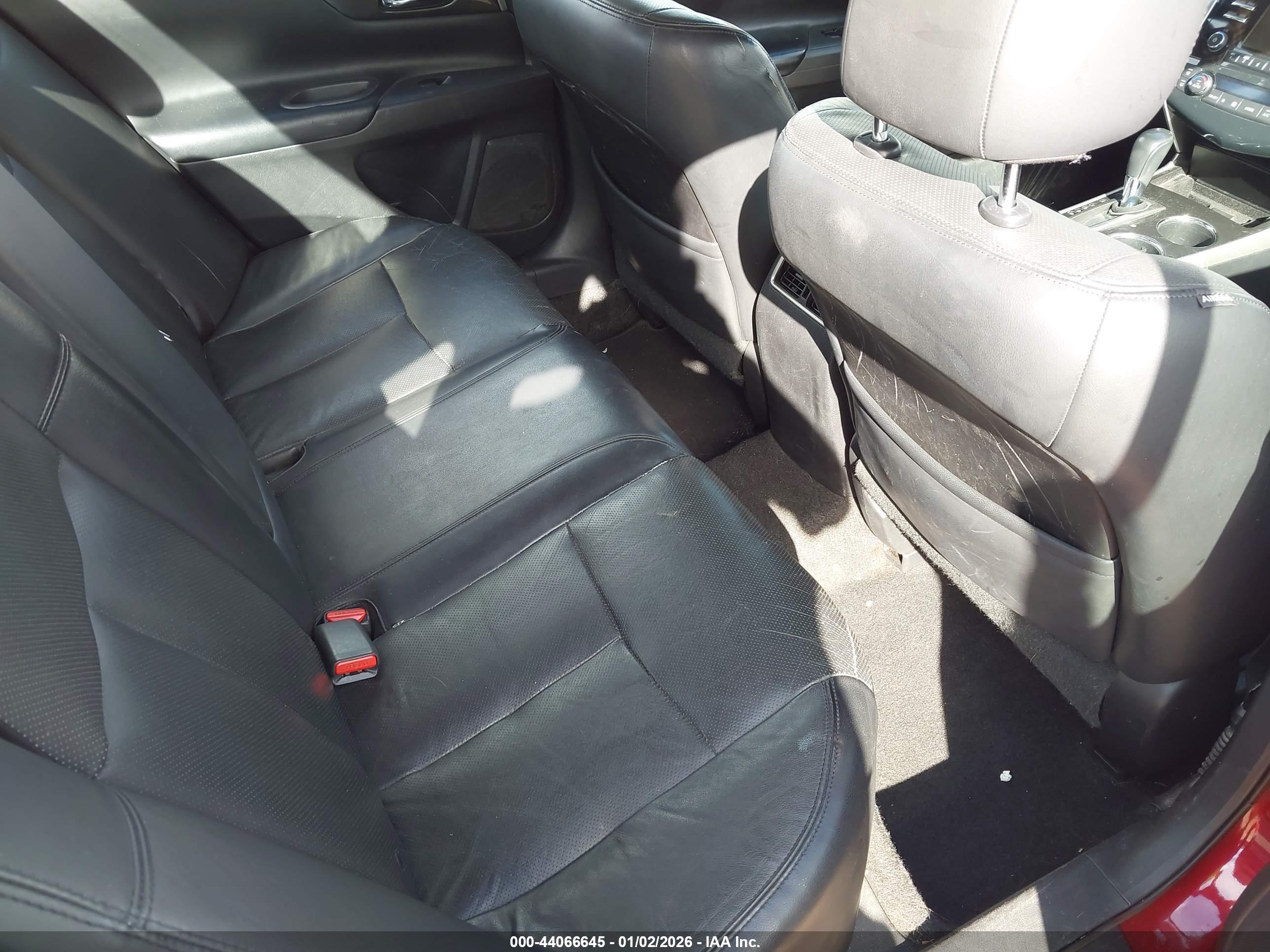 NISSAN ALTIMA image 8