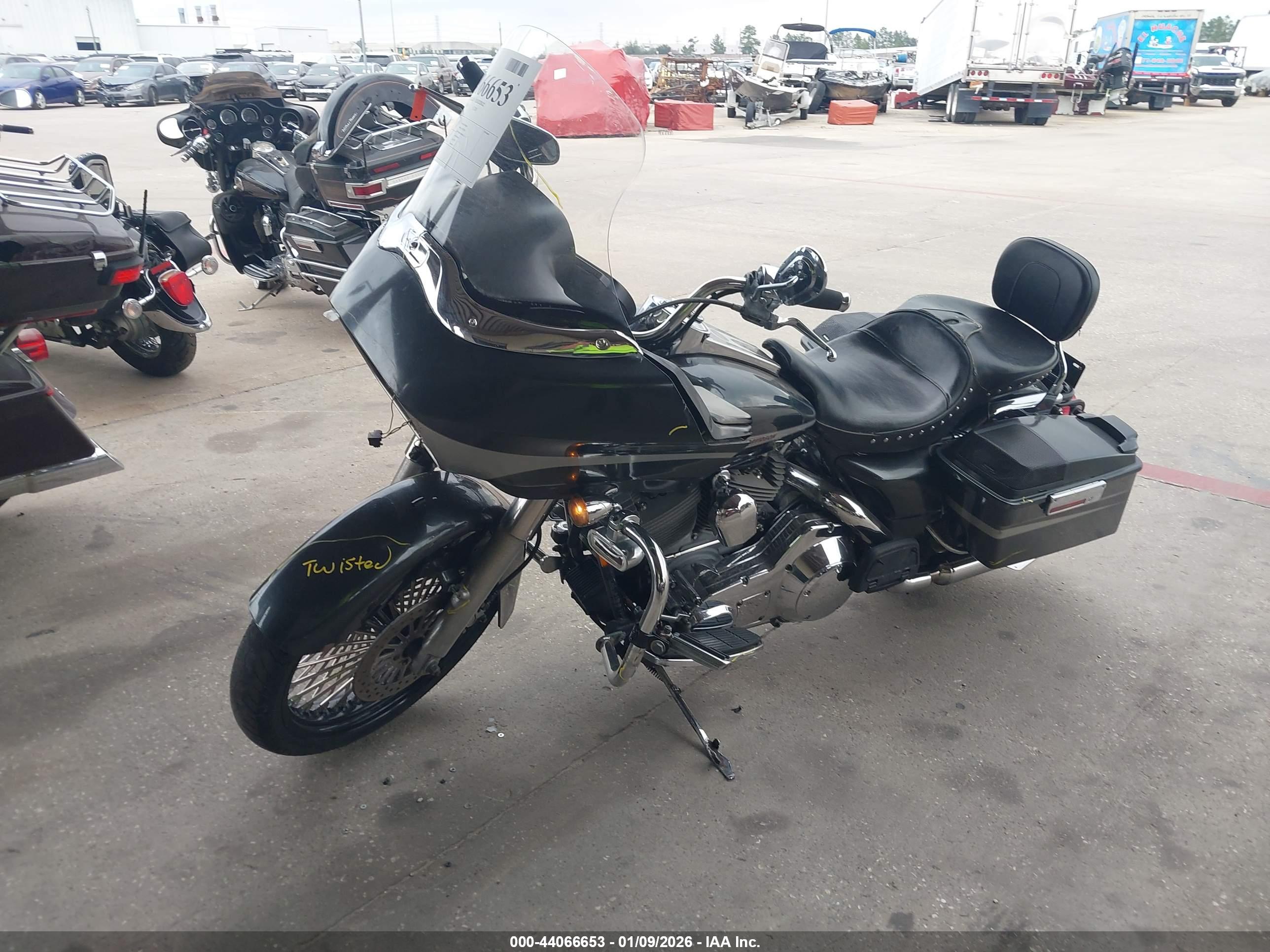 HARLEY-DAVIDSON FLTRI image 2