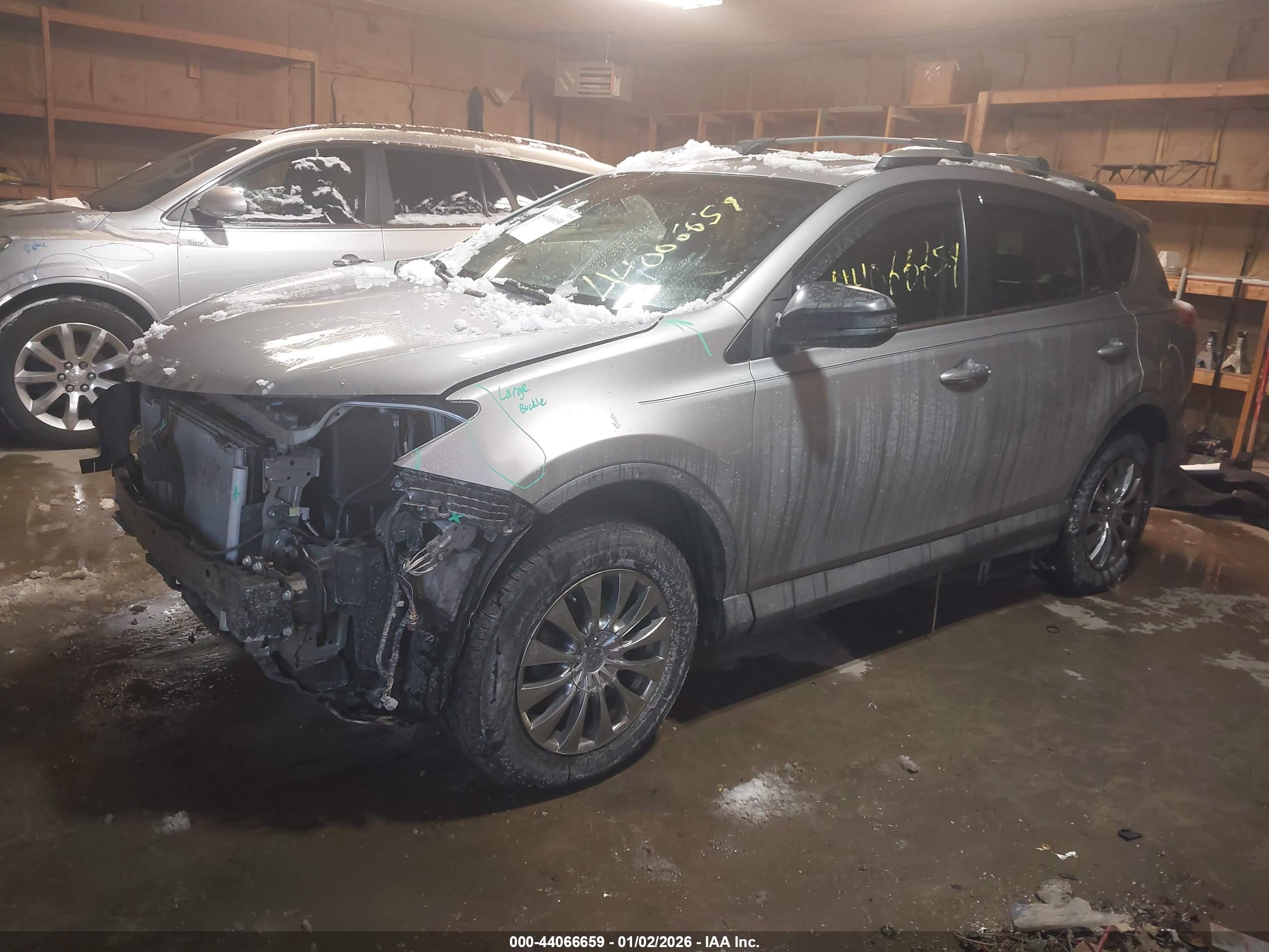 TOYOTA RAV4 image 2