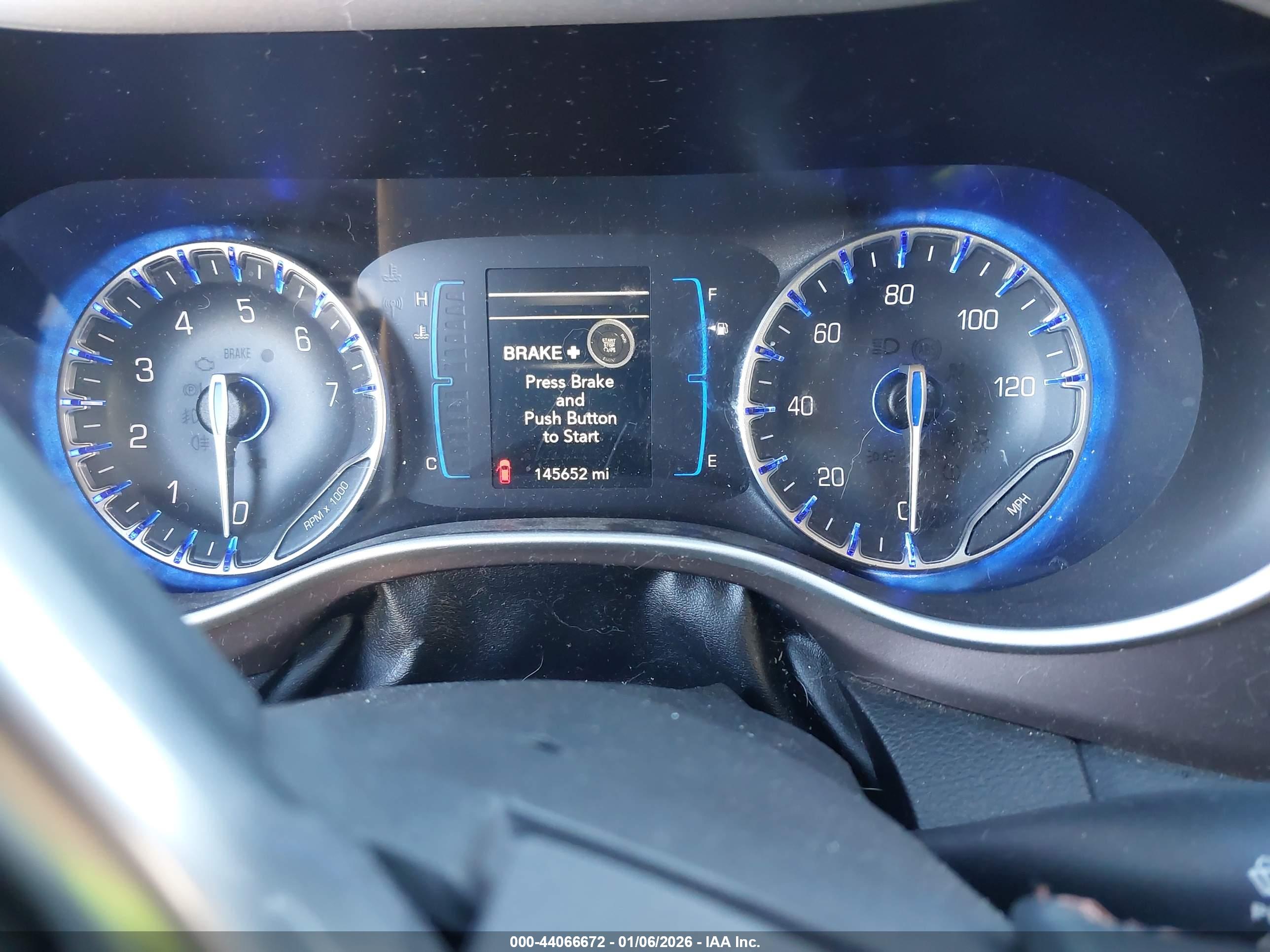 CHRYSLER PACIFICA image 7