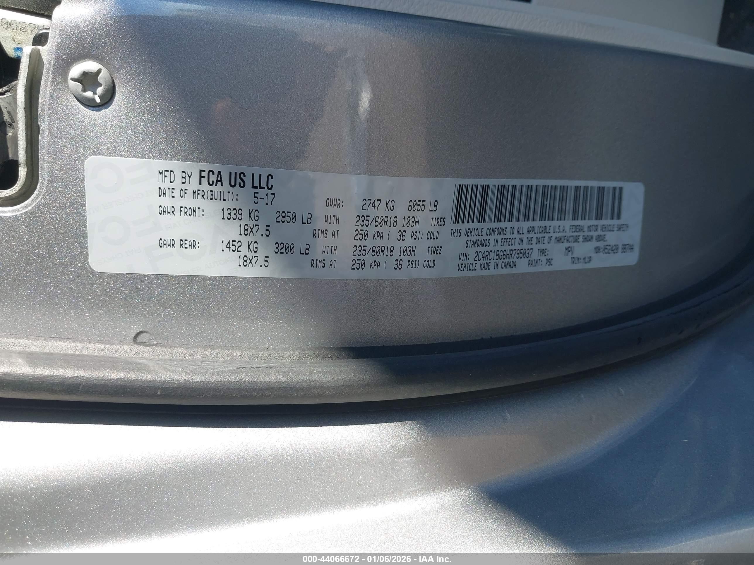 CHRYSLER PACIFICA image 9
