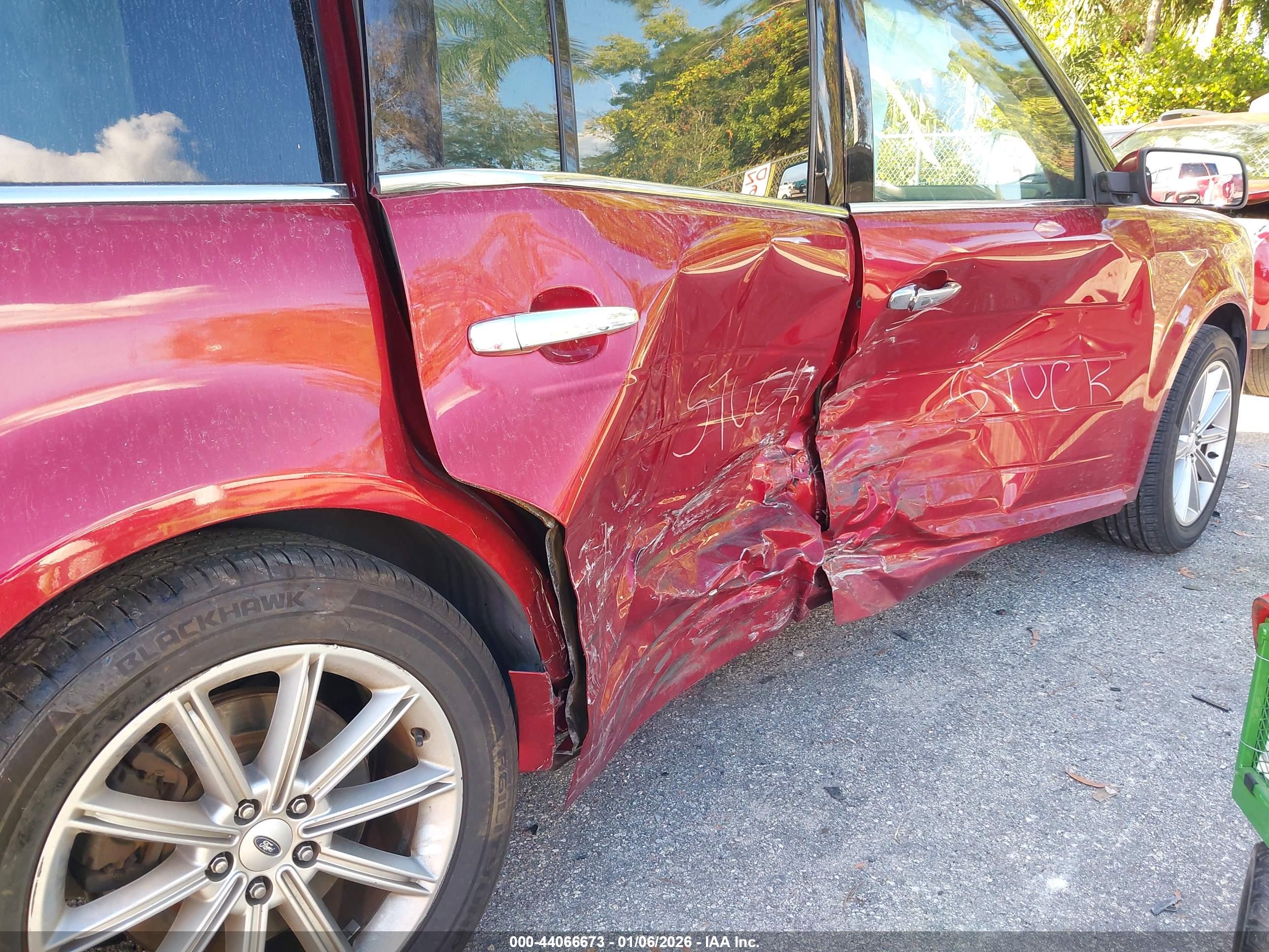 FORD FLEX image 6
