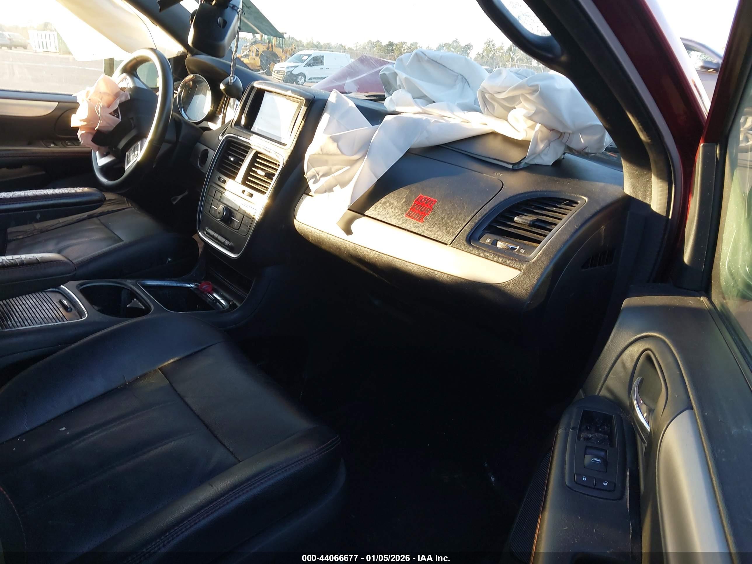 DODGE GRAND image 5