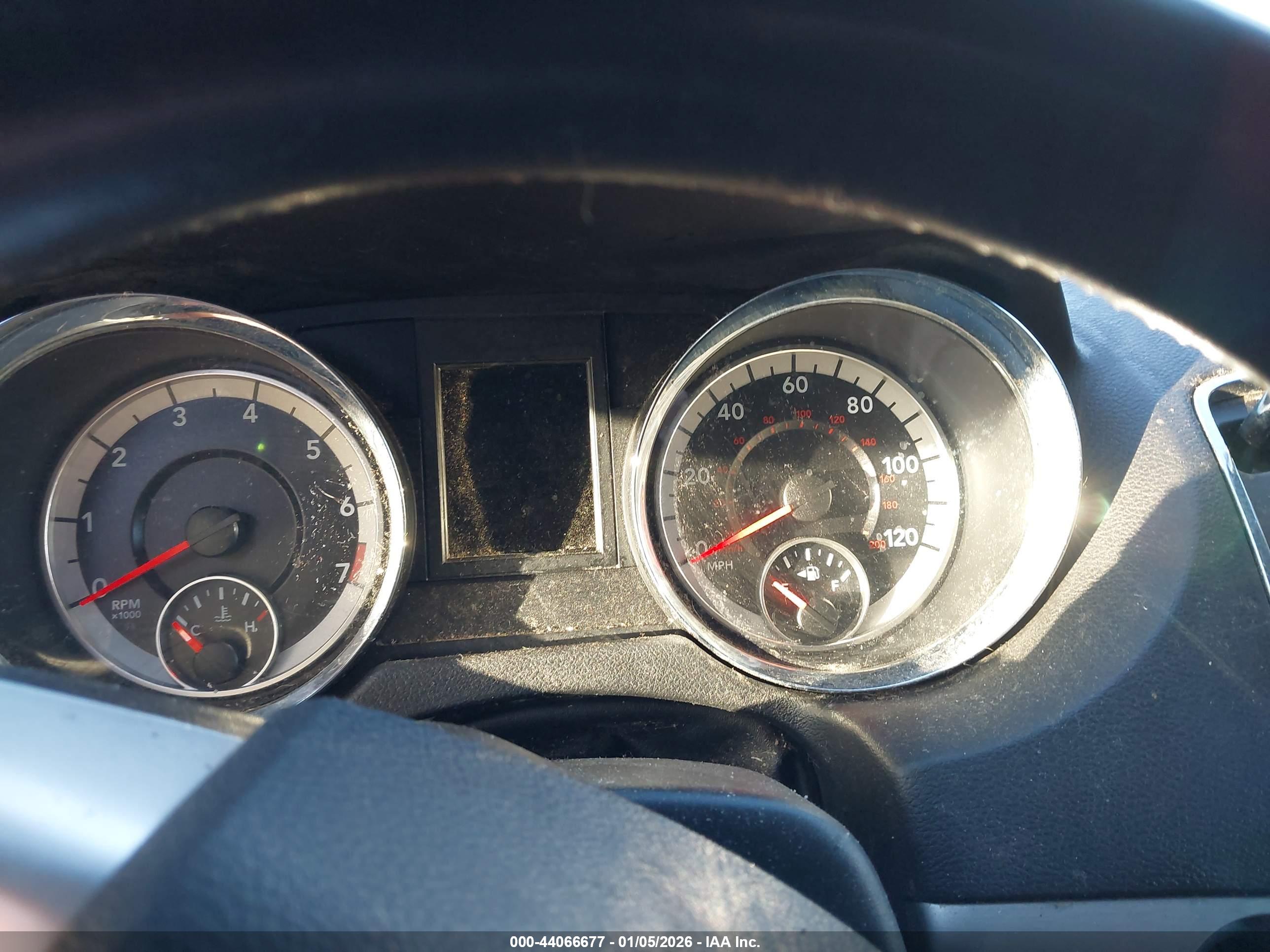 DODGE GRAND image 7
