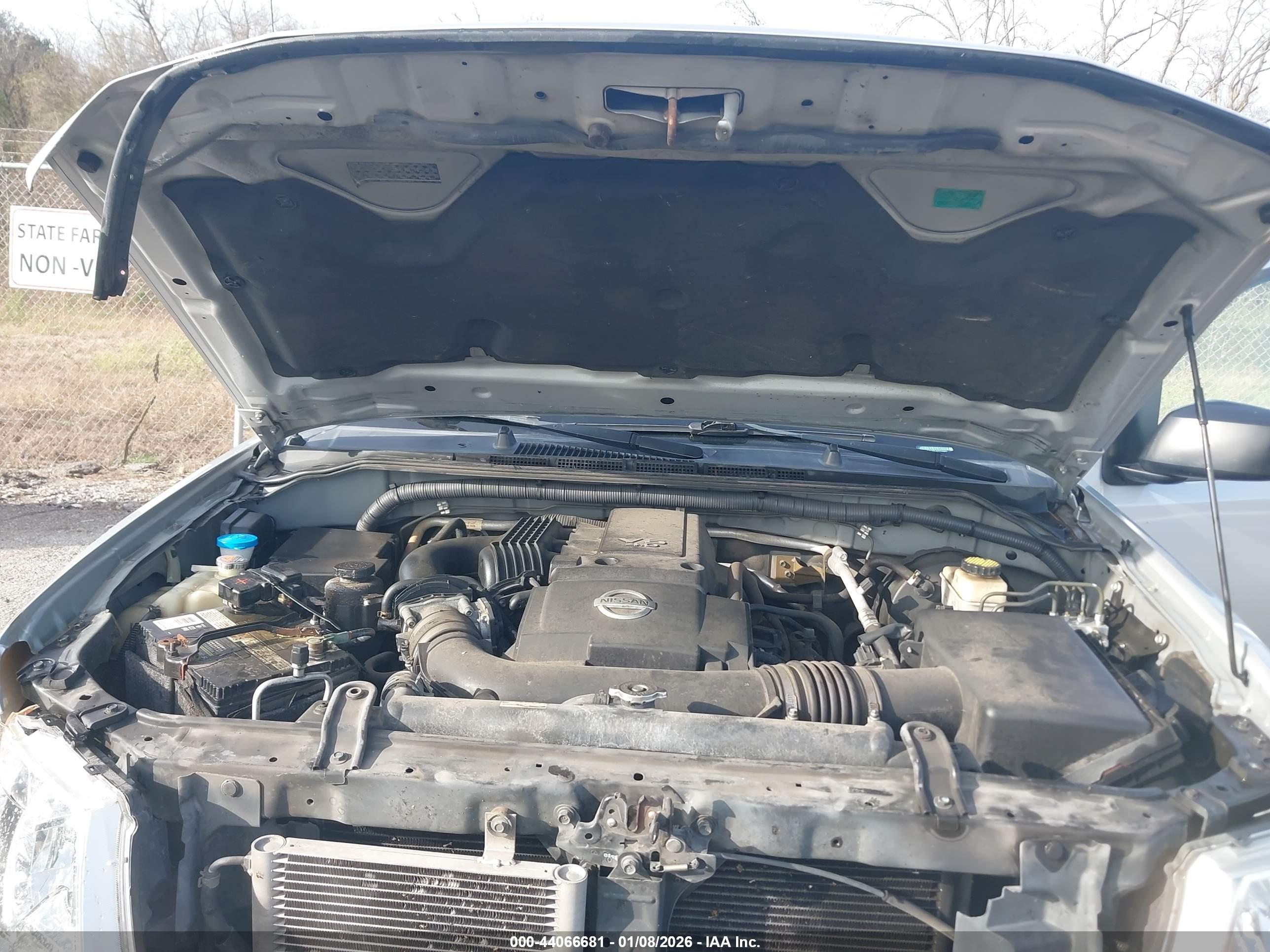 NISSAN FRONTIER image 10