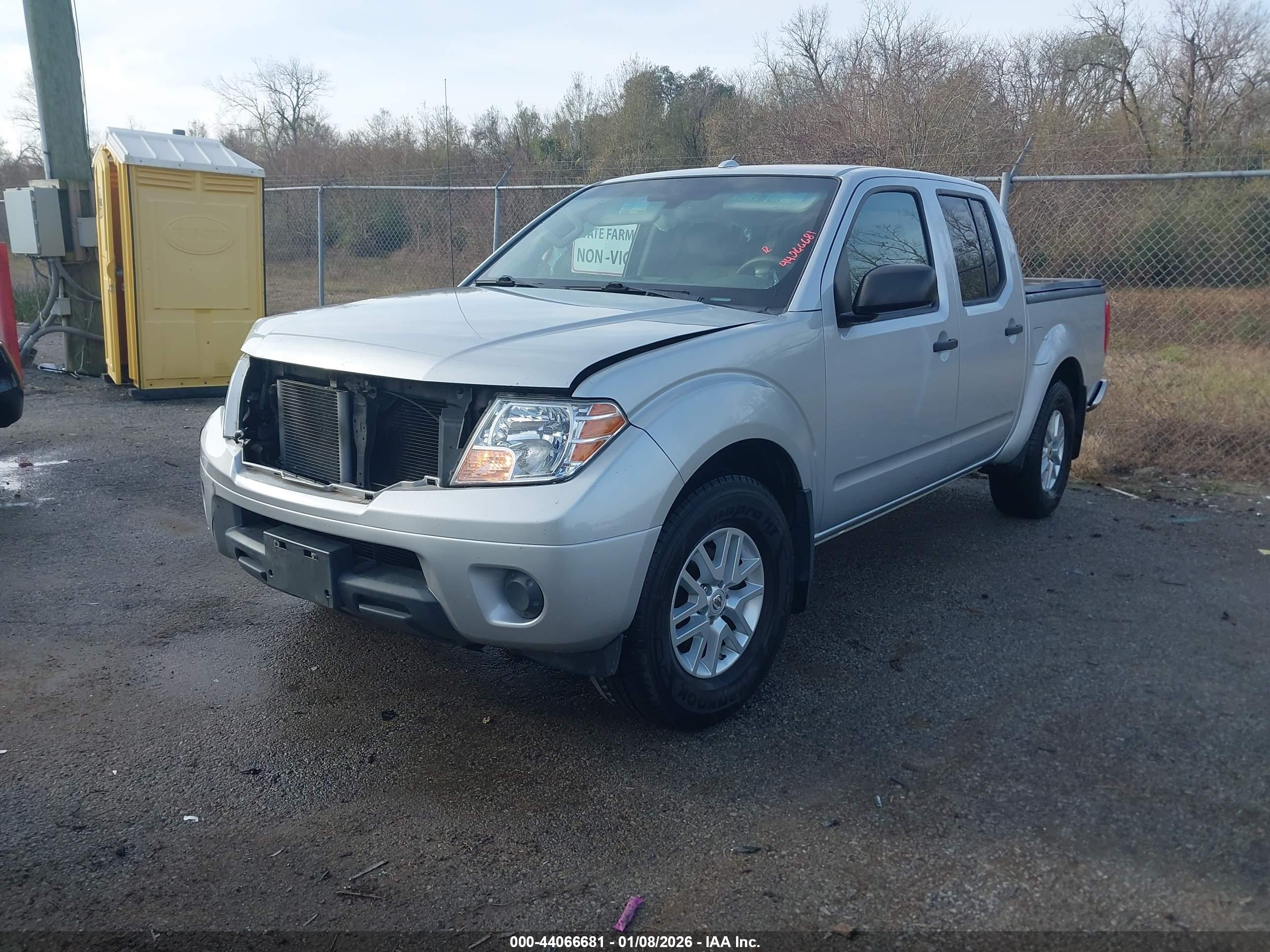 NISSAN FRONTIER image 2