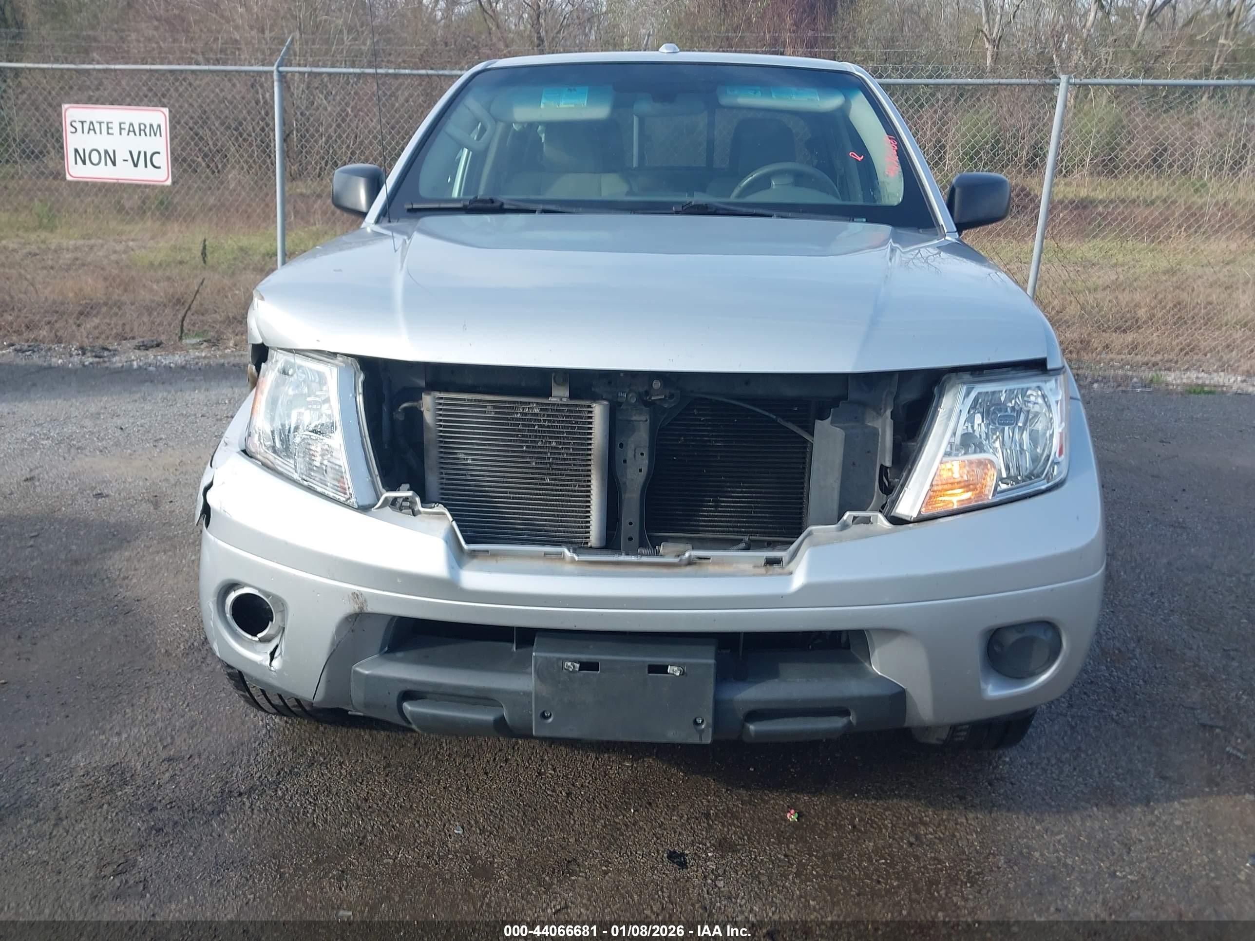 NISSAN FRONTIER image 6
