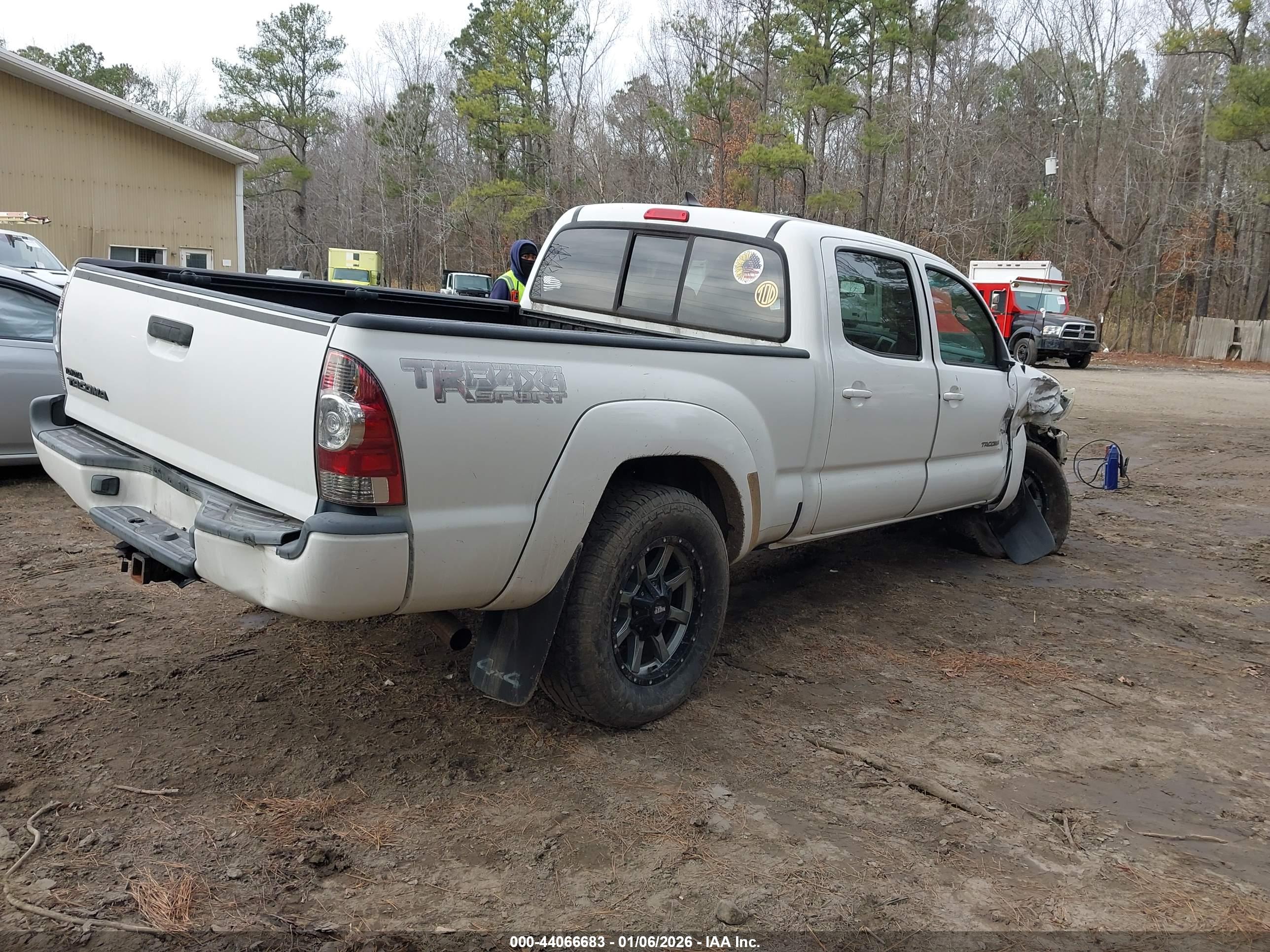 TOYOTA TACOMA image 4