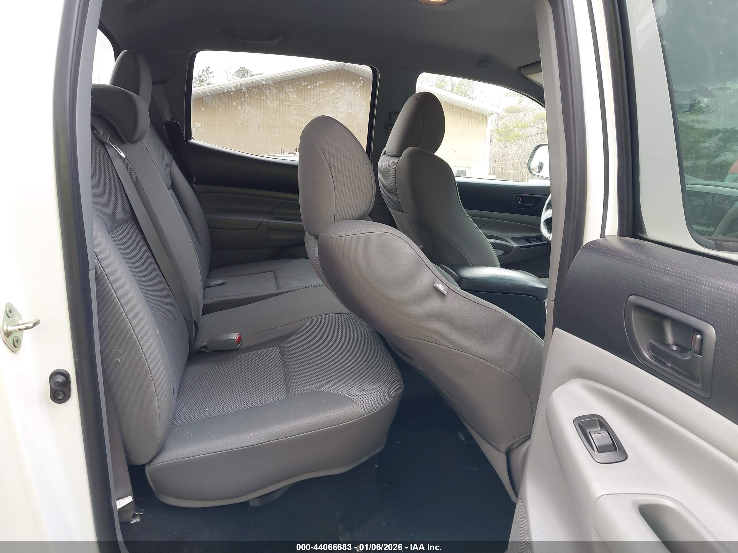 TOYOTA TACOMA image 8