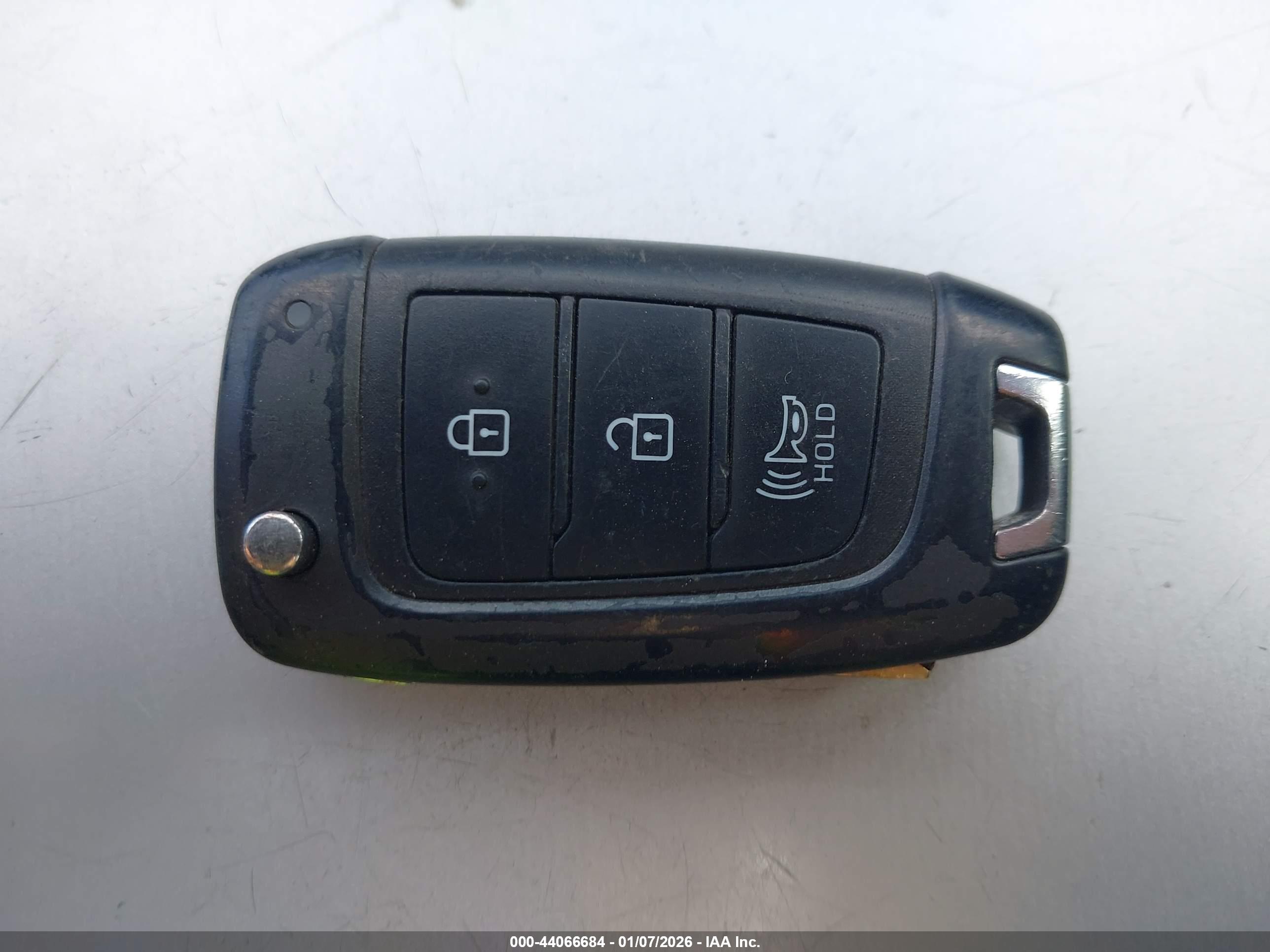 HYUNDAI VENUE image 11
