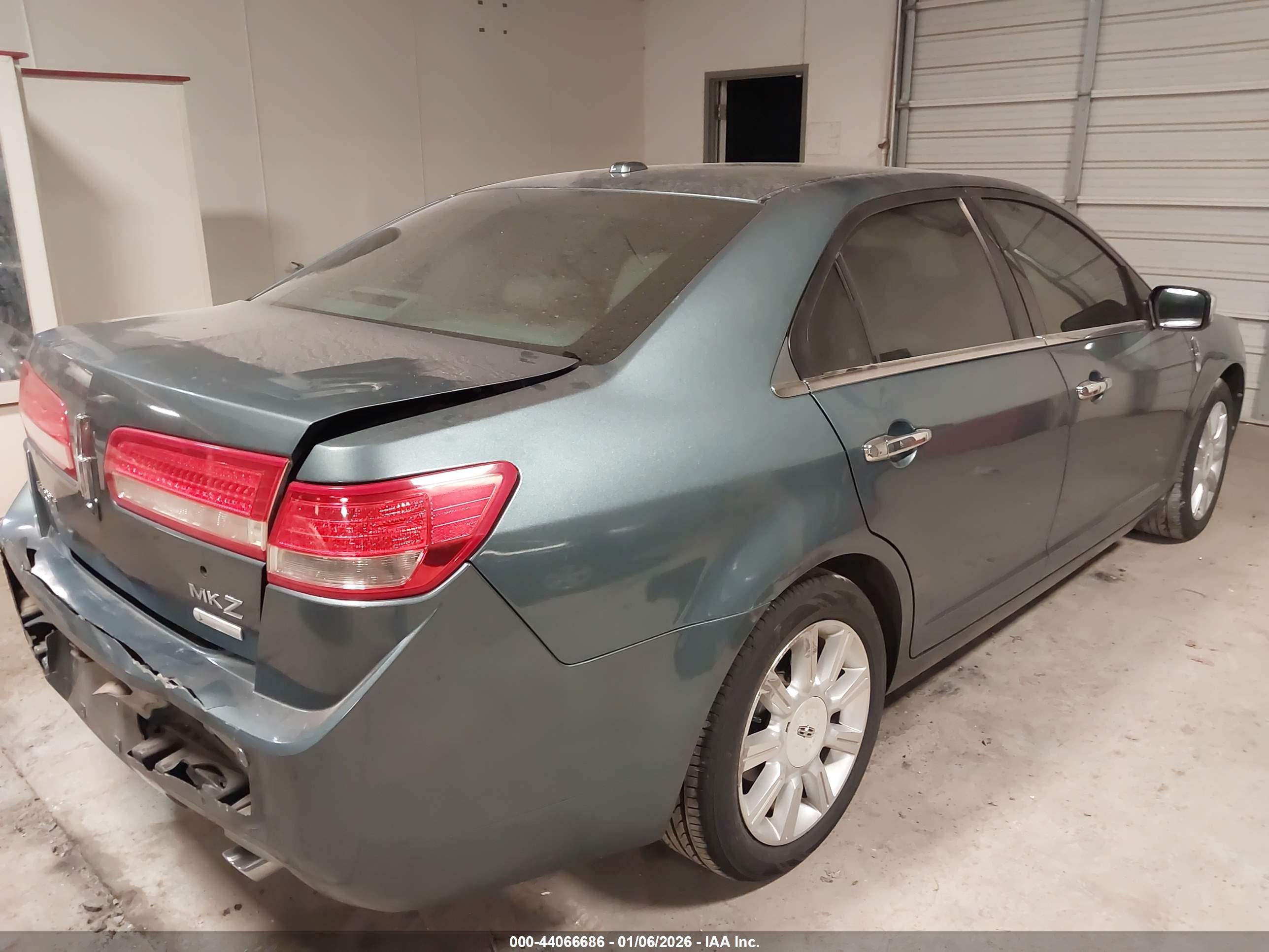 LINCOLN MKZ image 4