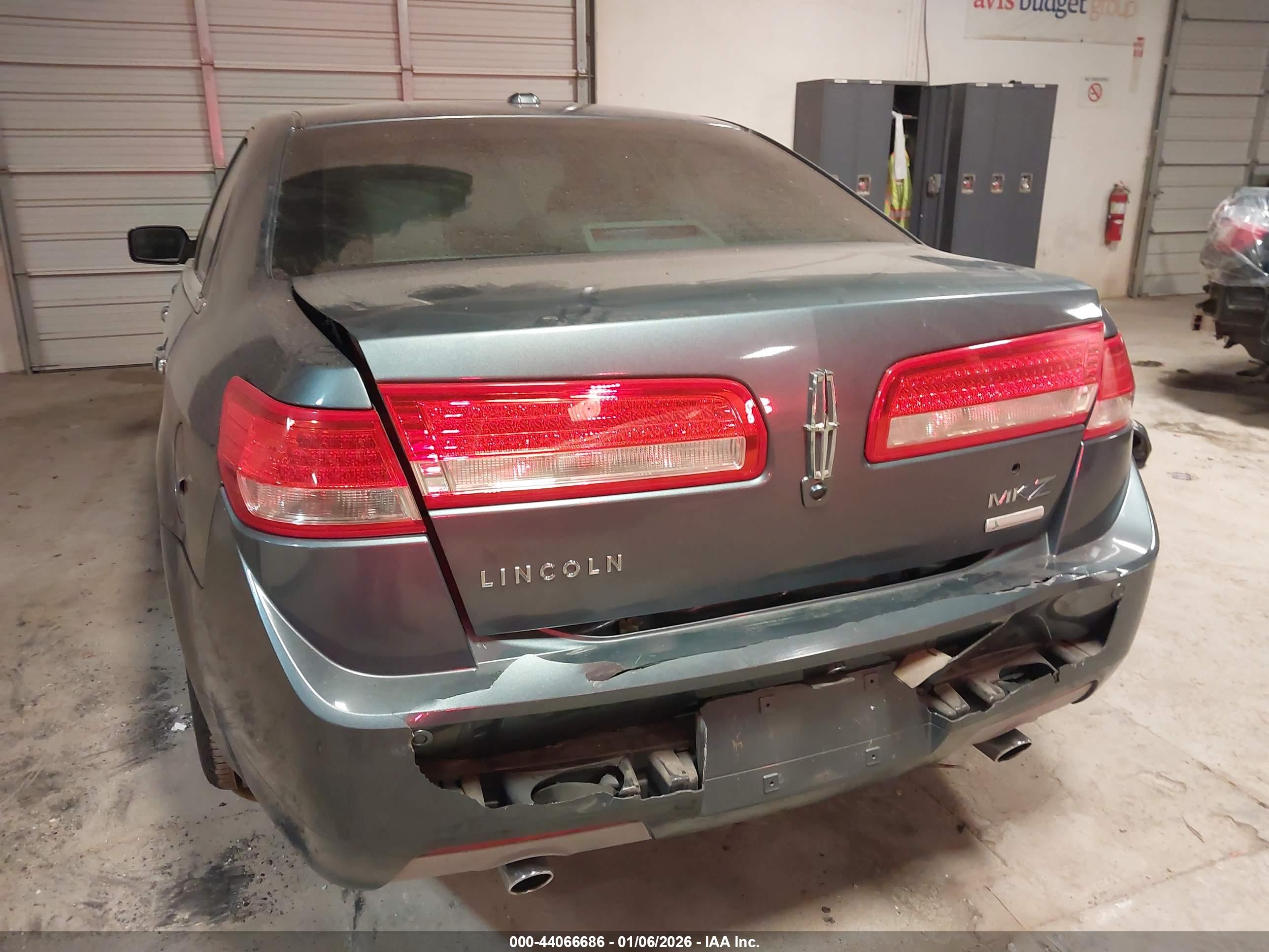 LINCOLN MKZ image 6