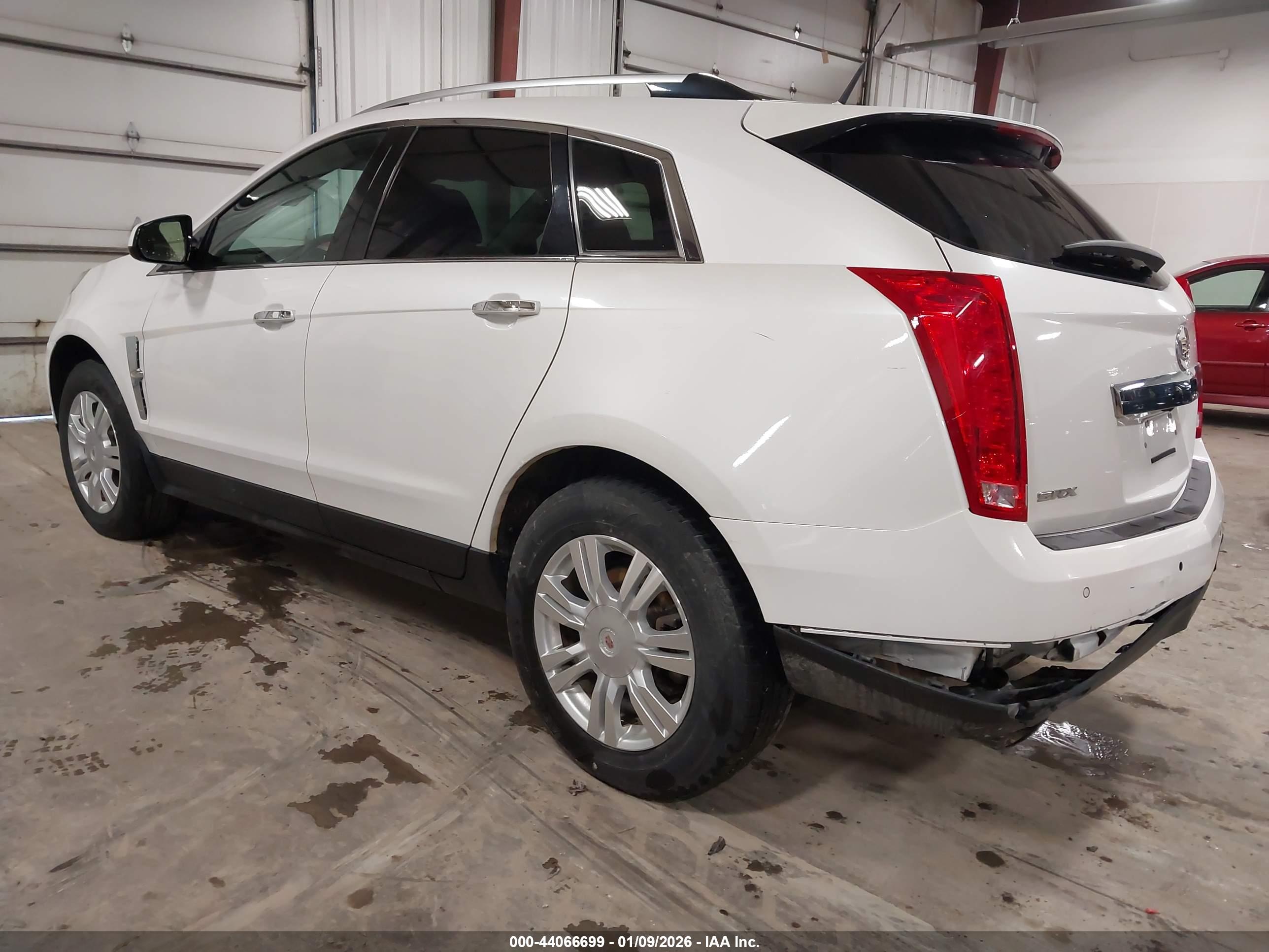 CADILLAC SRX image 3