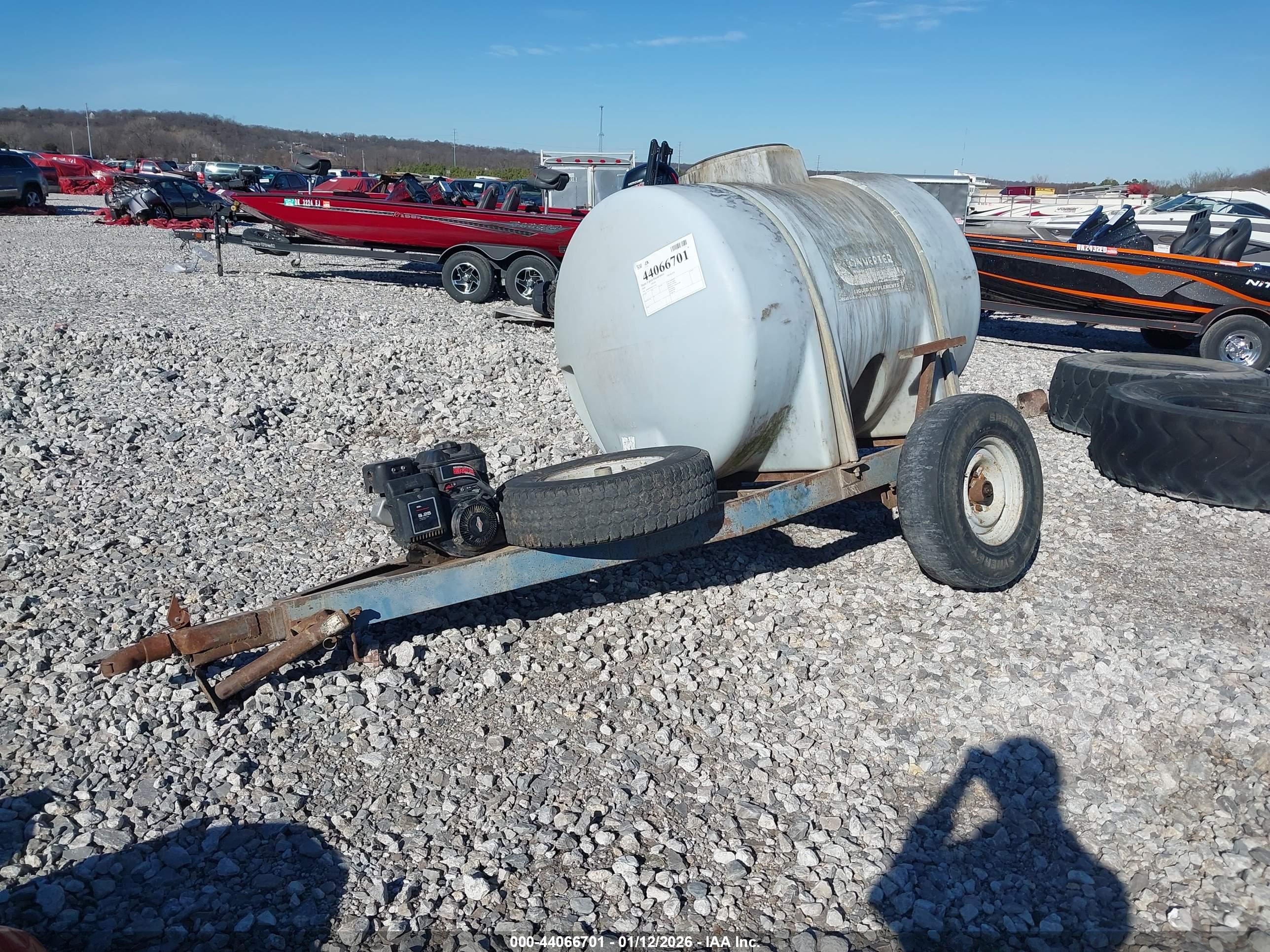 FEED TRAILER image 2
