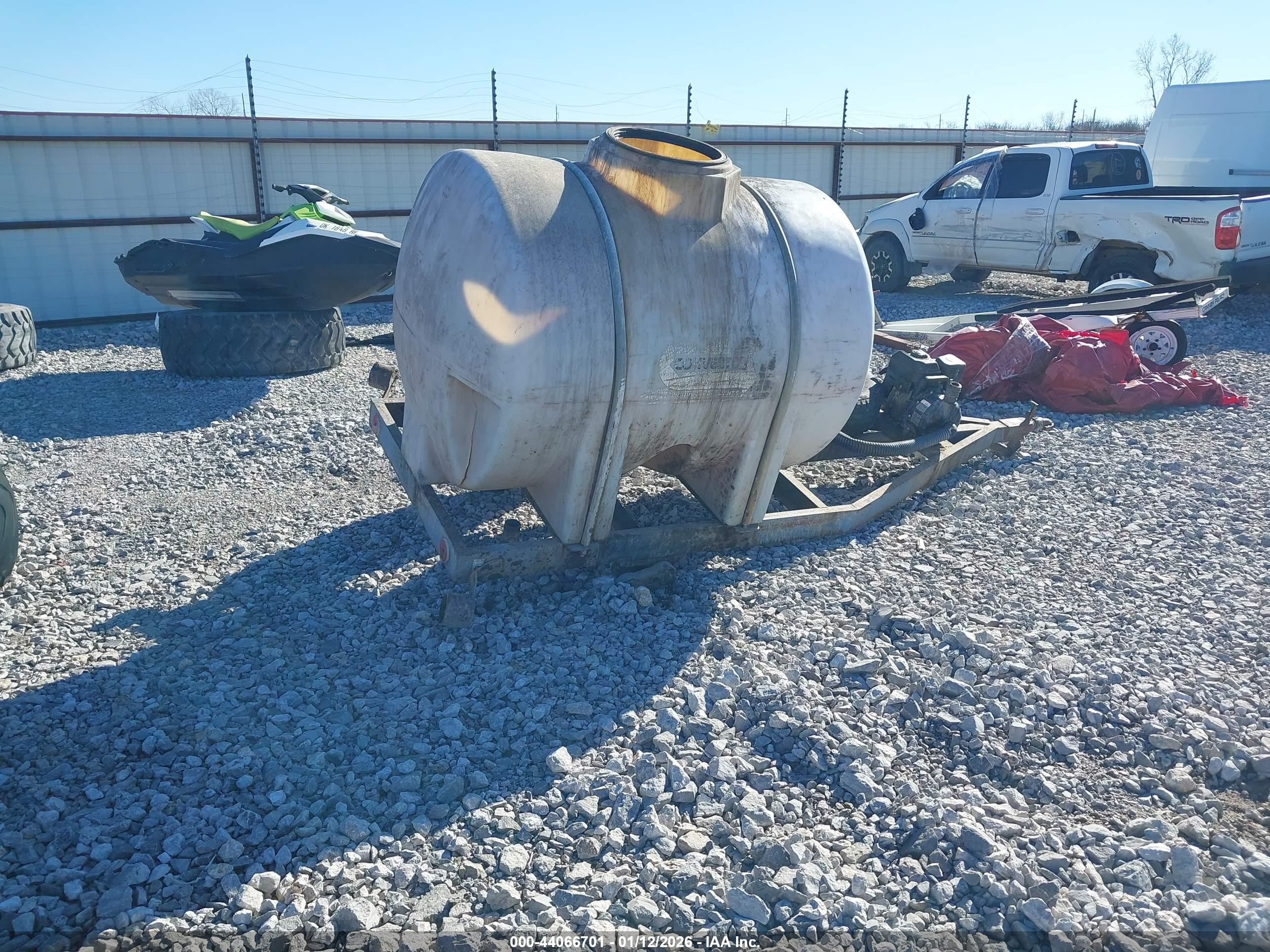 FEED TRAILER image 4