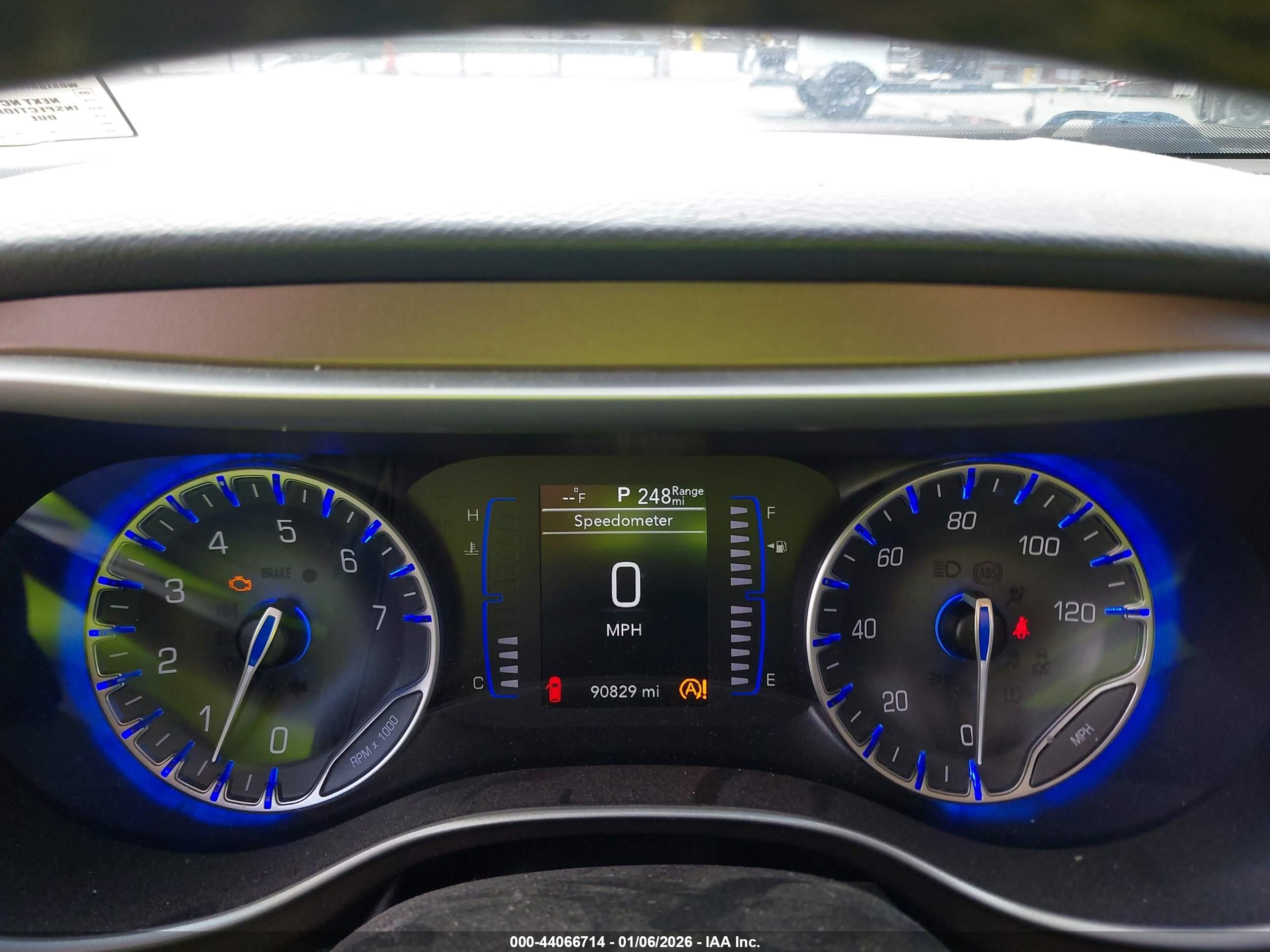 CHRYSLER PACIFICA image 7