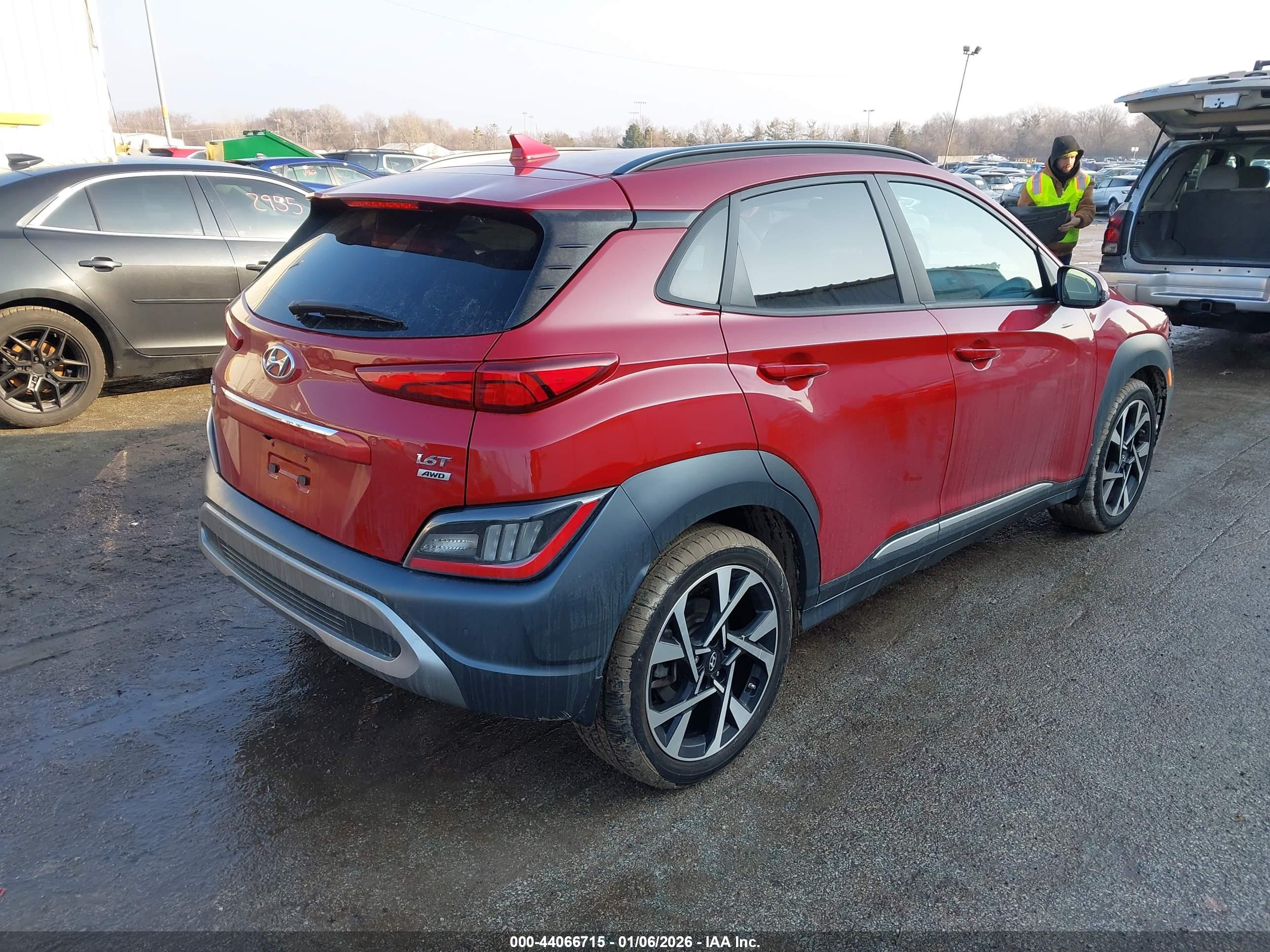 HYUNDAI KONA image 4