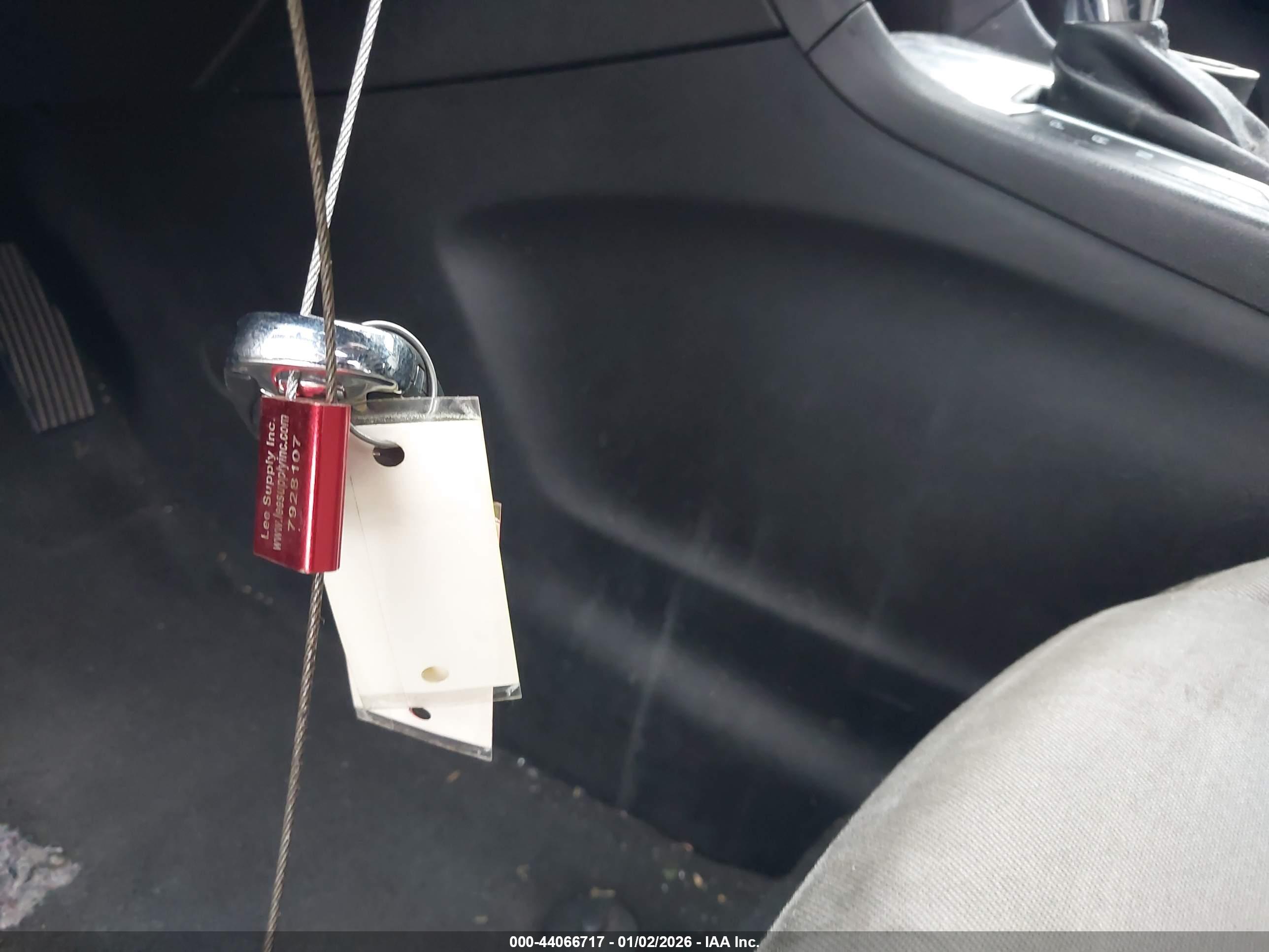 CHEVROLET EQUINOX image 11