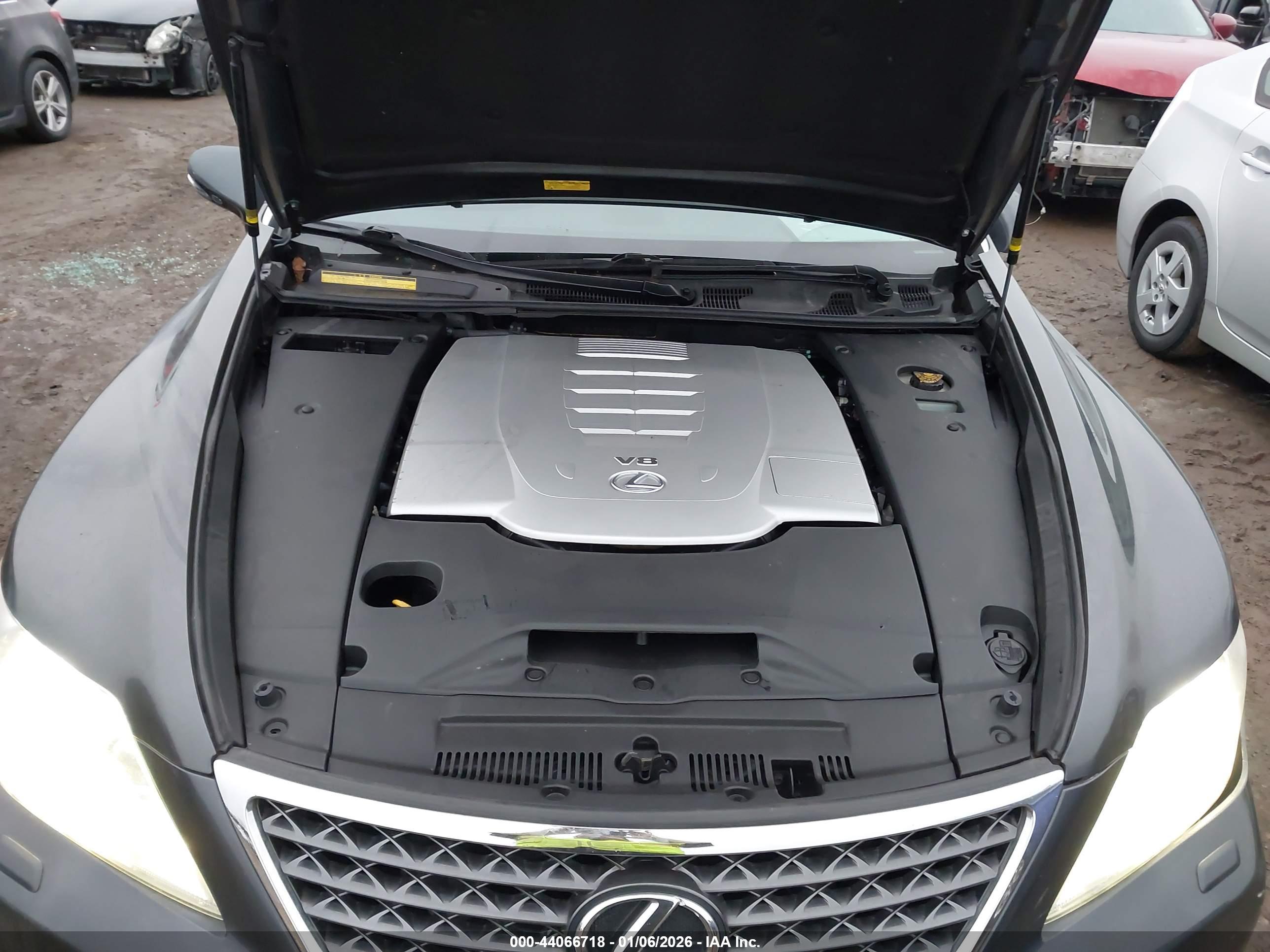 LEXUS LS image 10