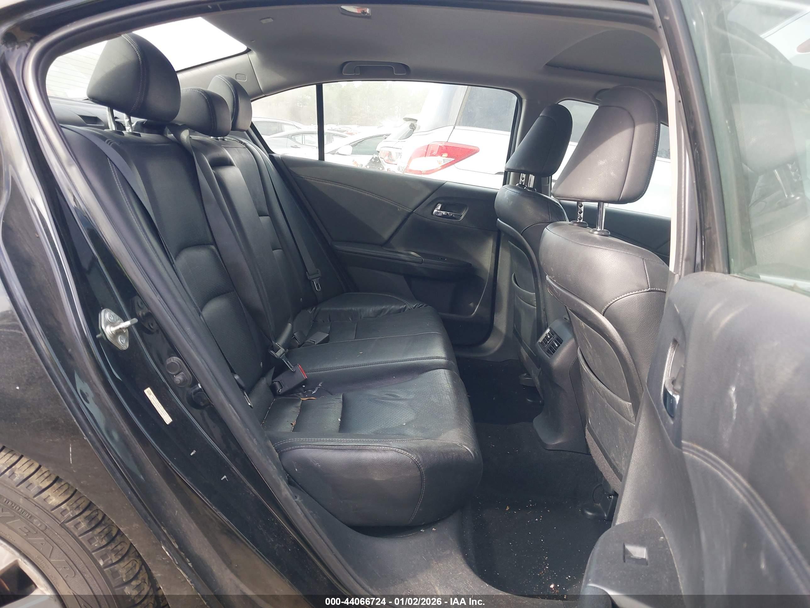 HONDA ACCORD image 8